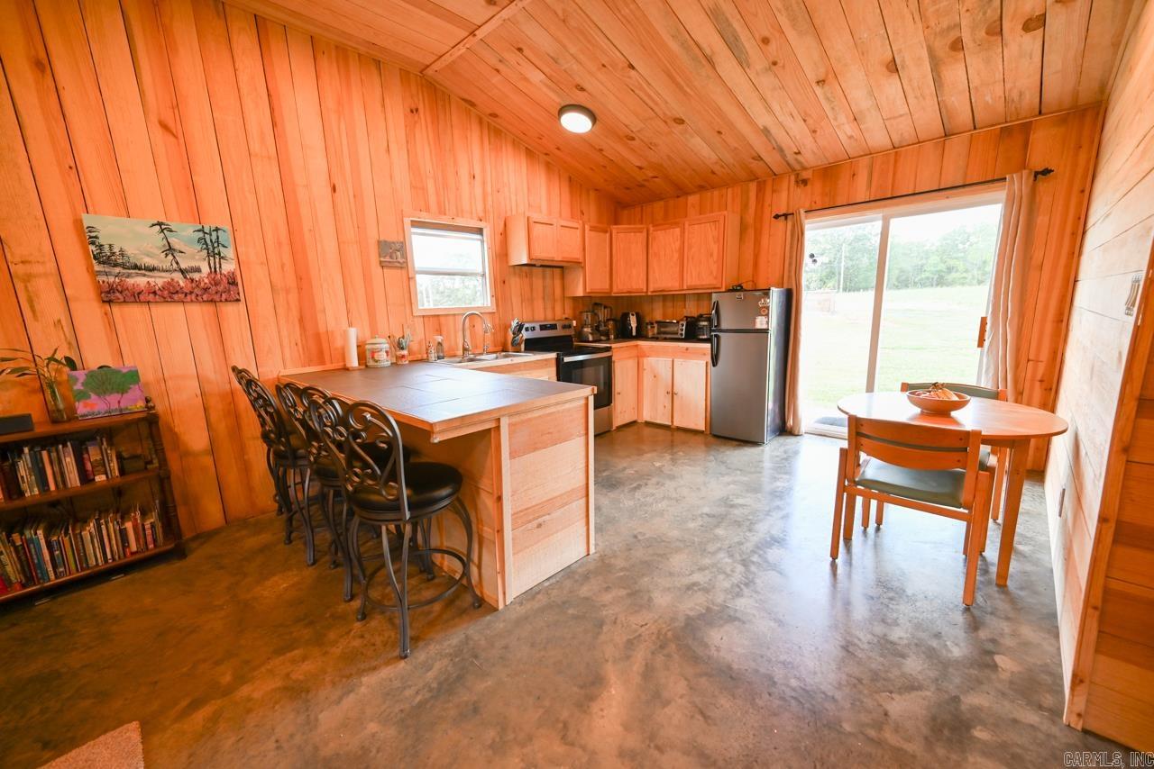 74  Lawdy  Story, AR