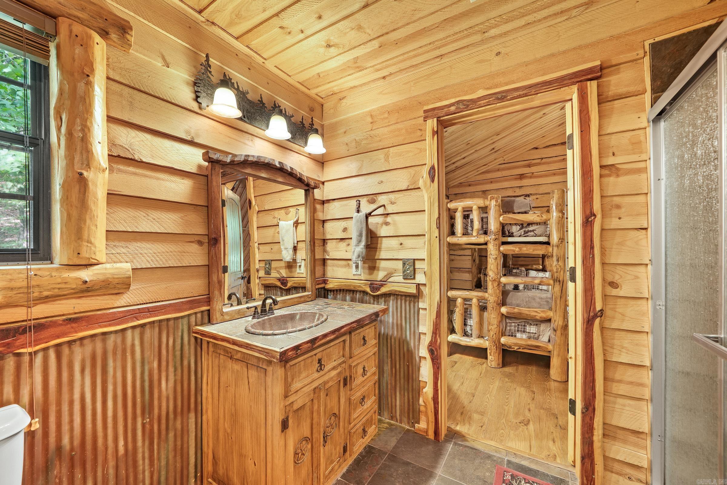 209  Massey Ln  Mena, AR