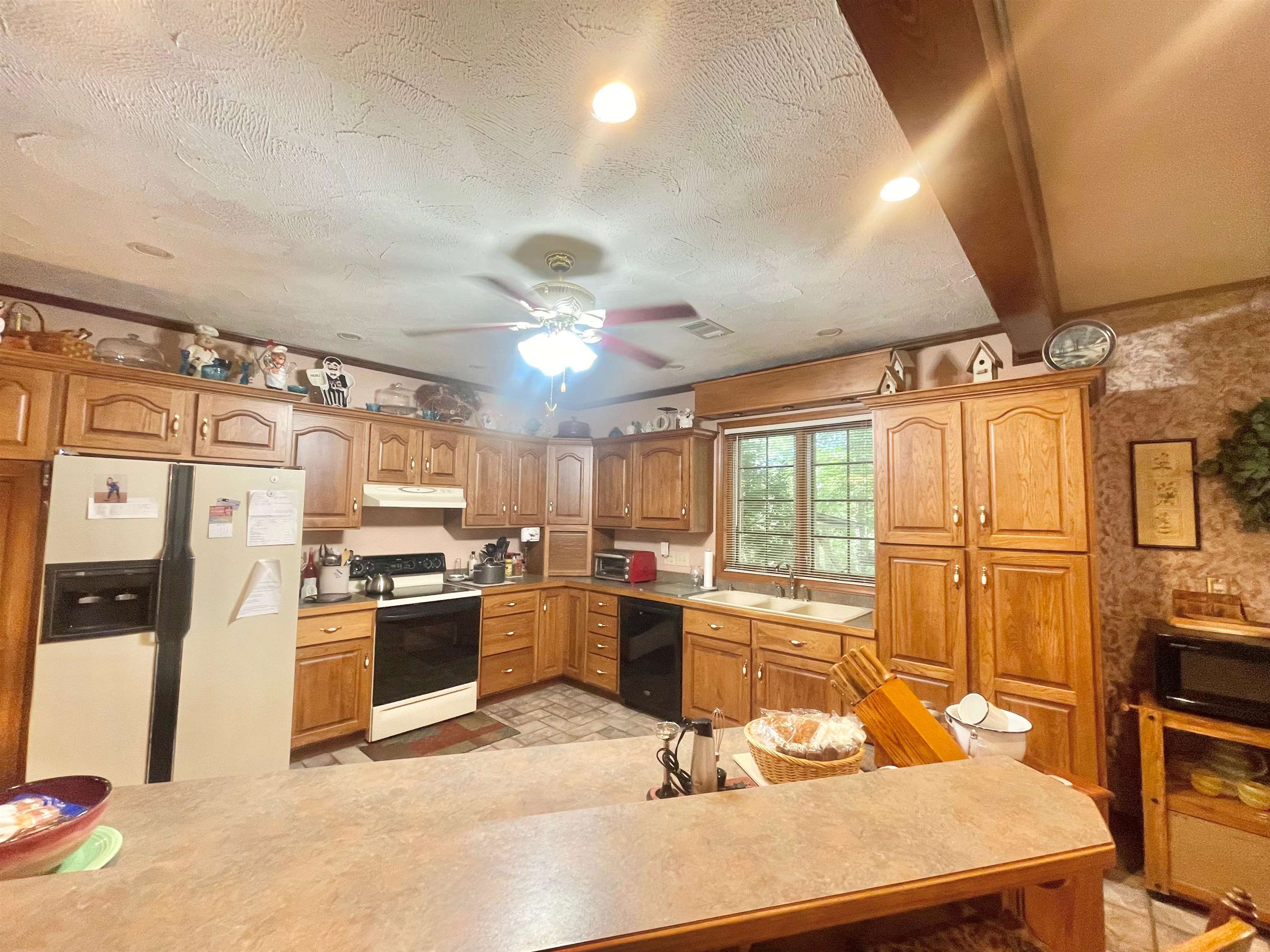 910  Nelsonville  Smithville, AR