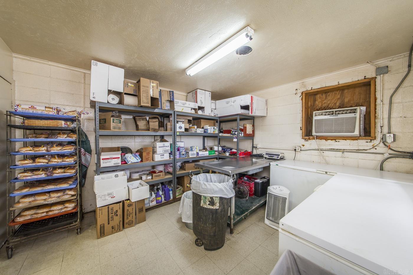 4736  Hwy 65 S  Clinton, AR