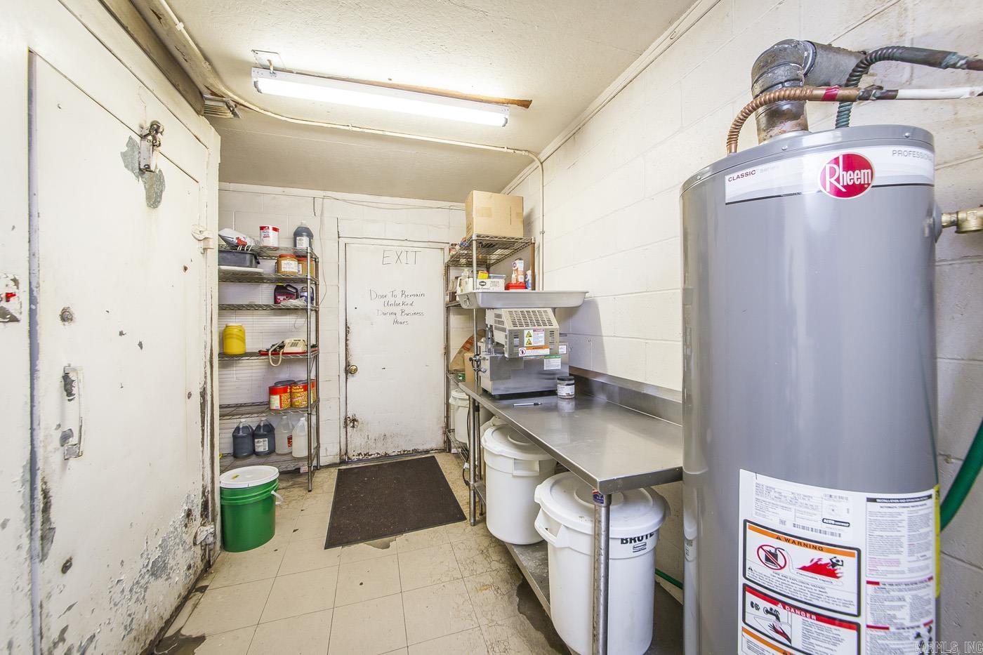 4736  Hwy 65 S  Clinton, AR