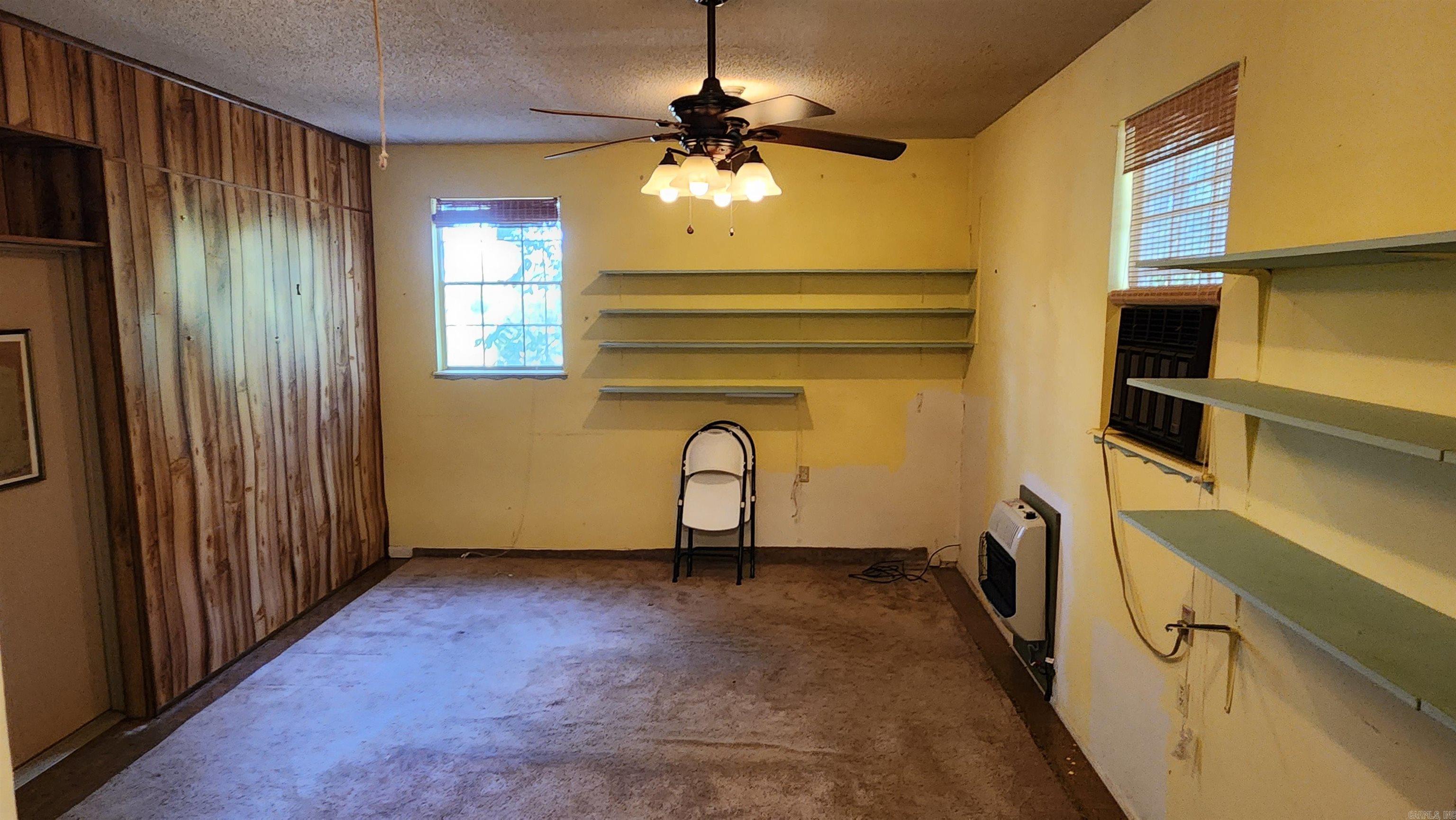 2742 E Highway 270  Mount Ida, AR