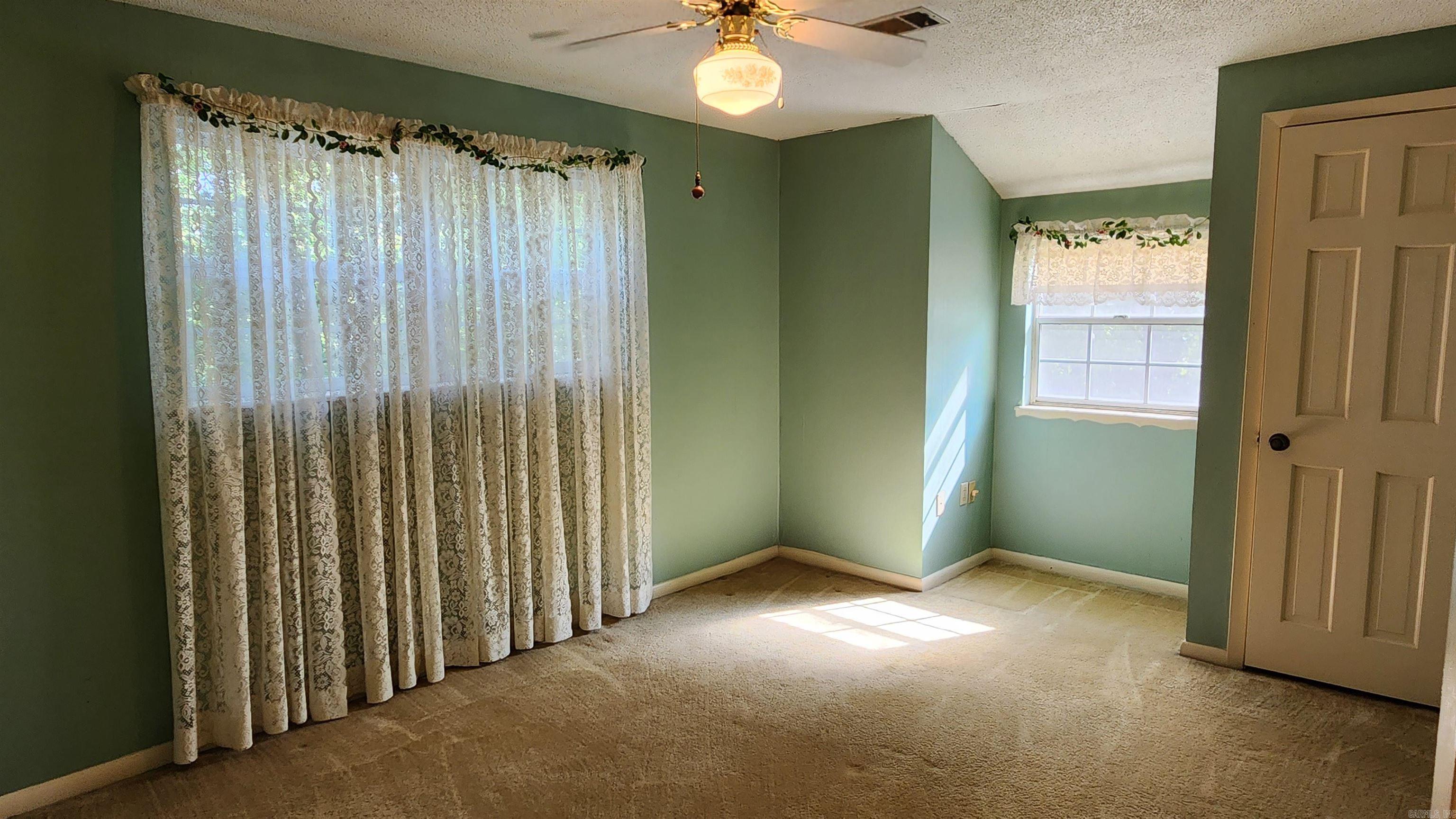 2742 E Highway 270  Mount Ida, AR