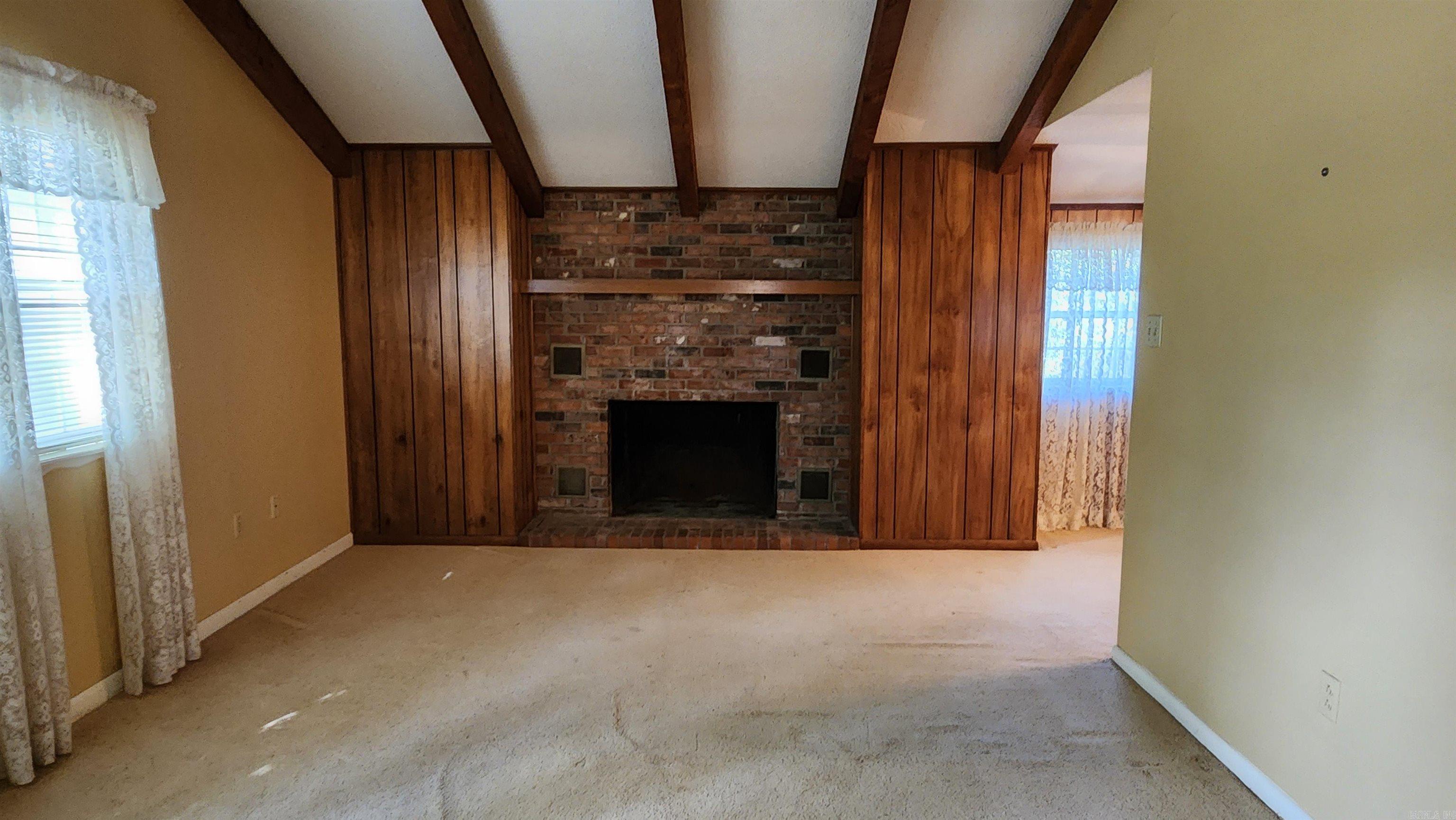 2742 E Highway 270  Mount Ida, AR