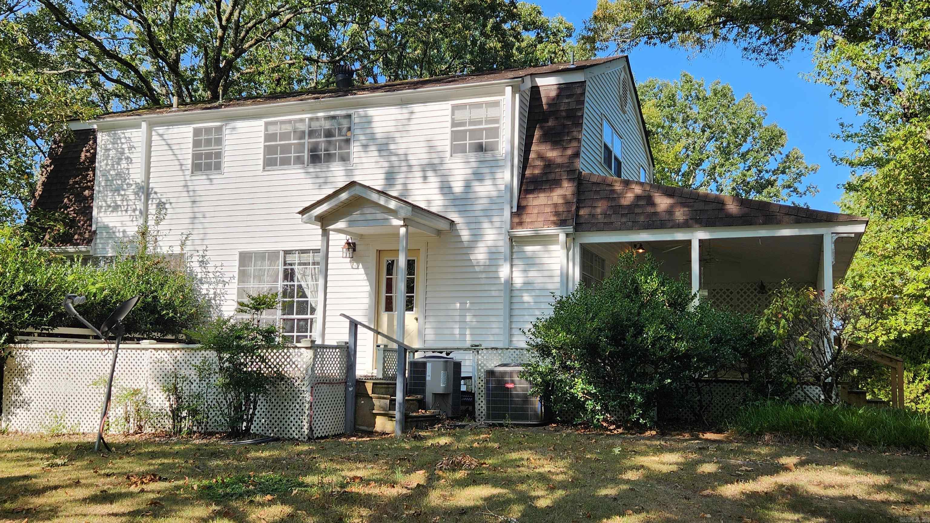 2742 E Highway 270  Mount Ida, AR
