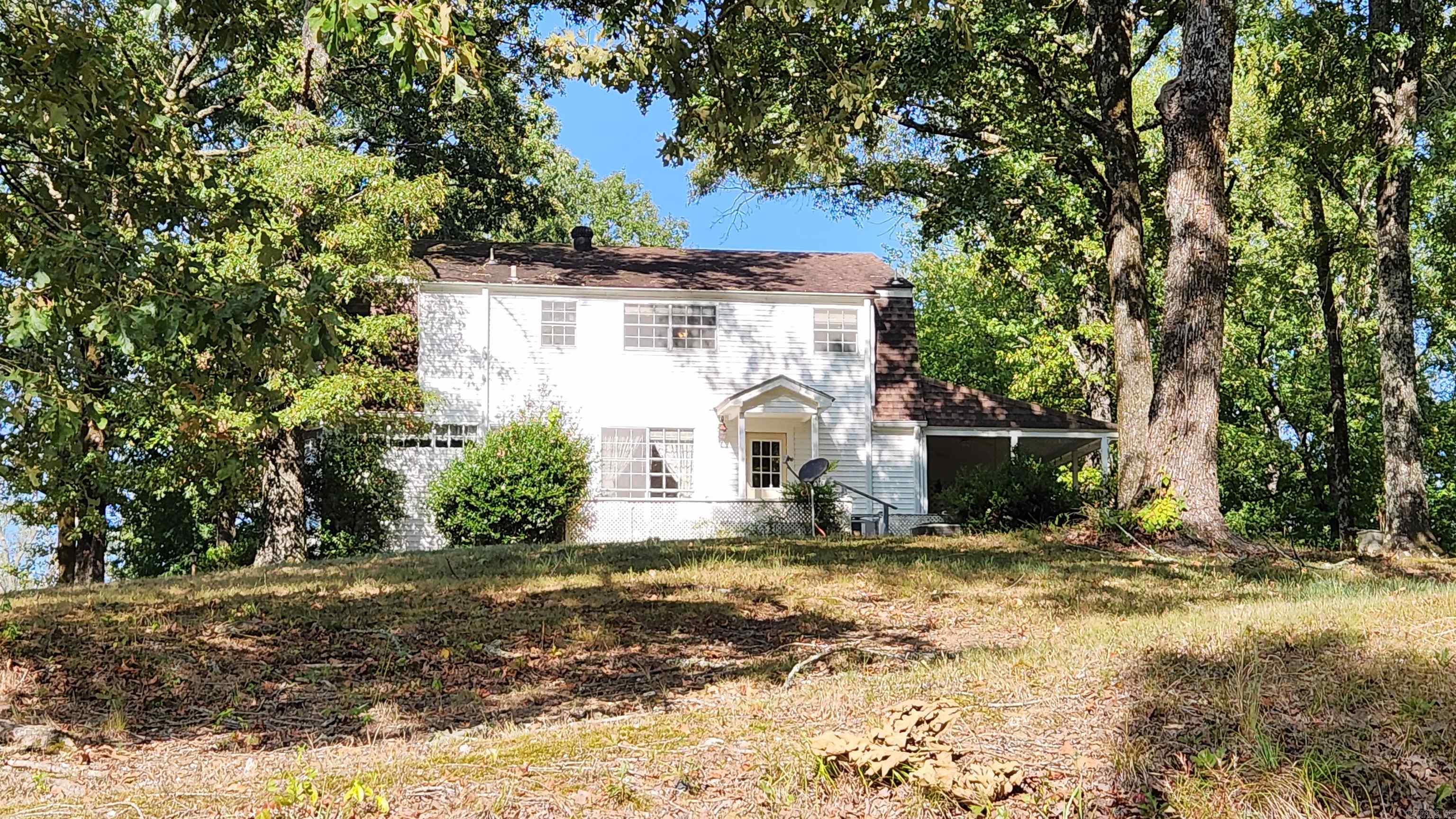2742 E Highway 270  Mount Ida, AR