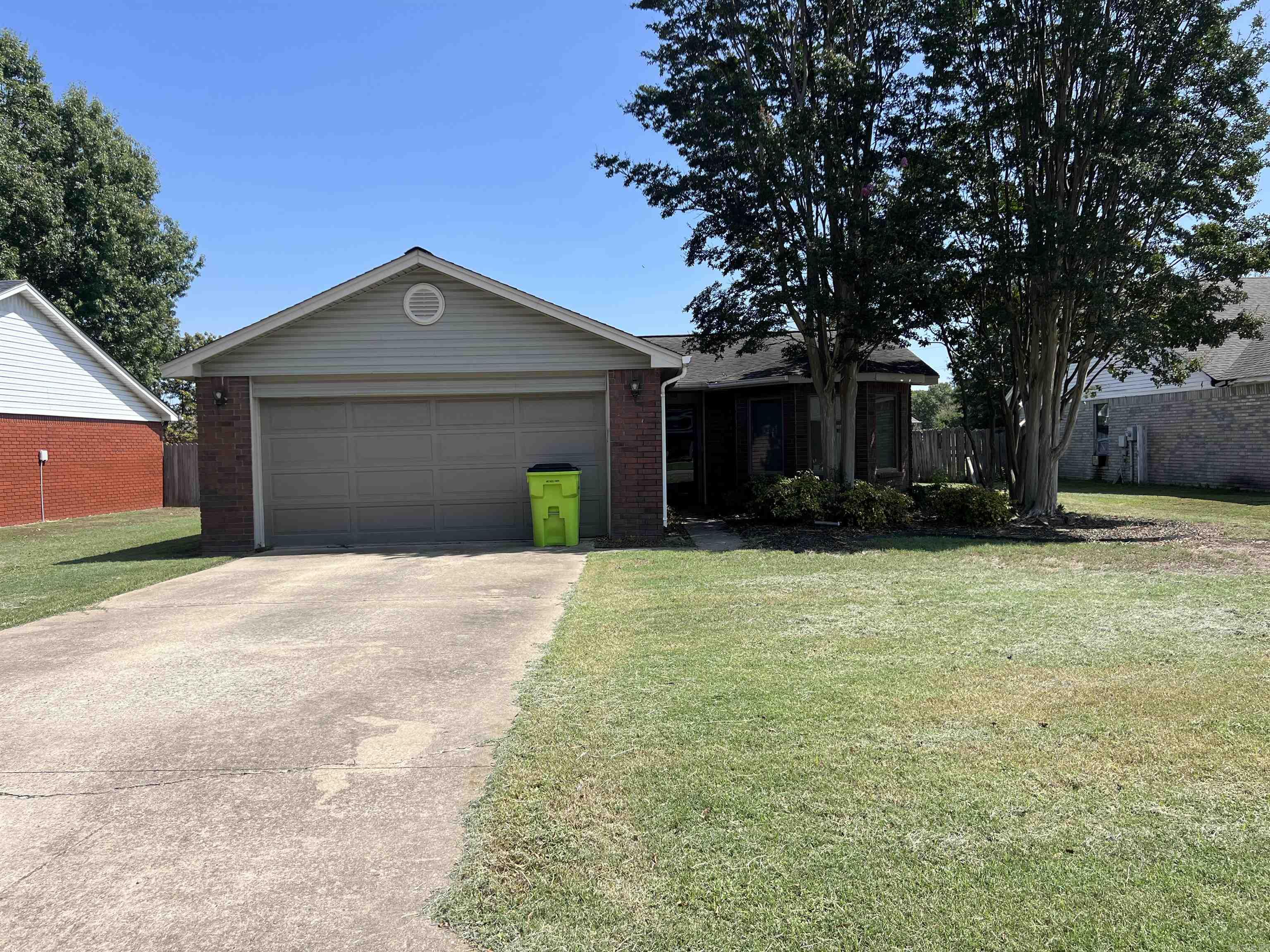 1801 S Oak  Stuttgart, AR