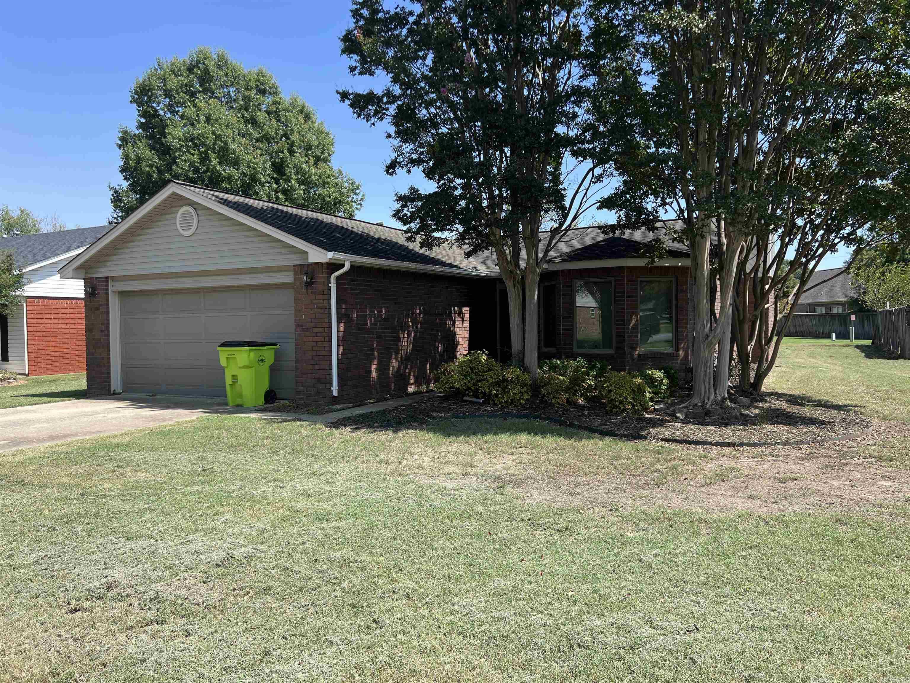 1801 S Oak  Stuttgart, AR