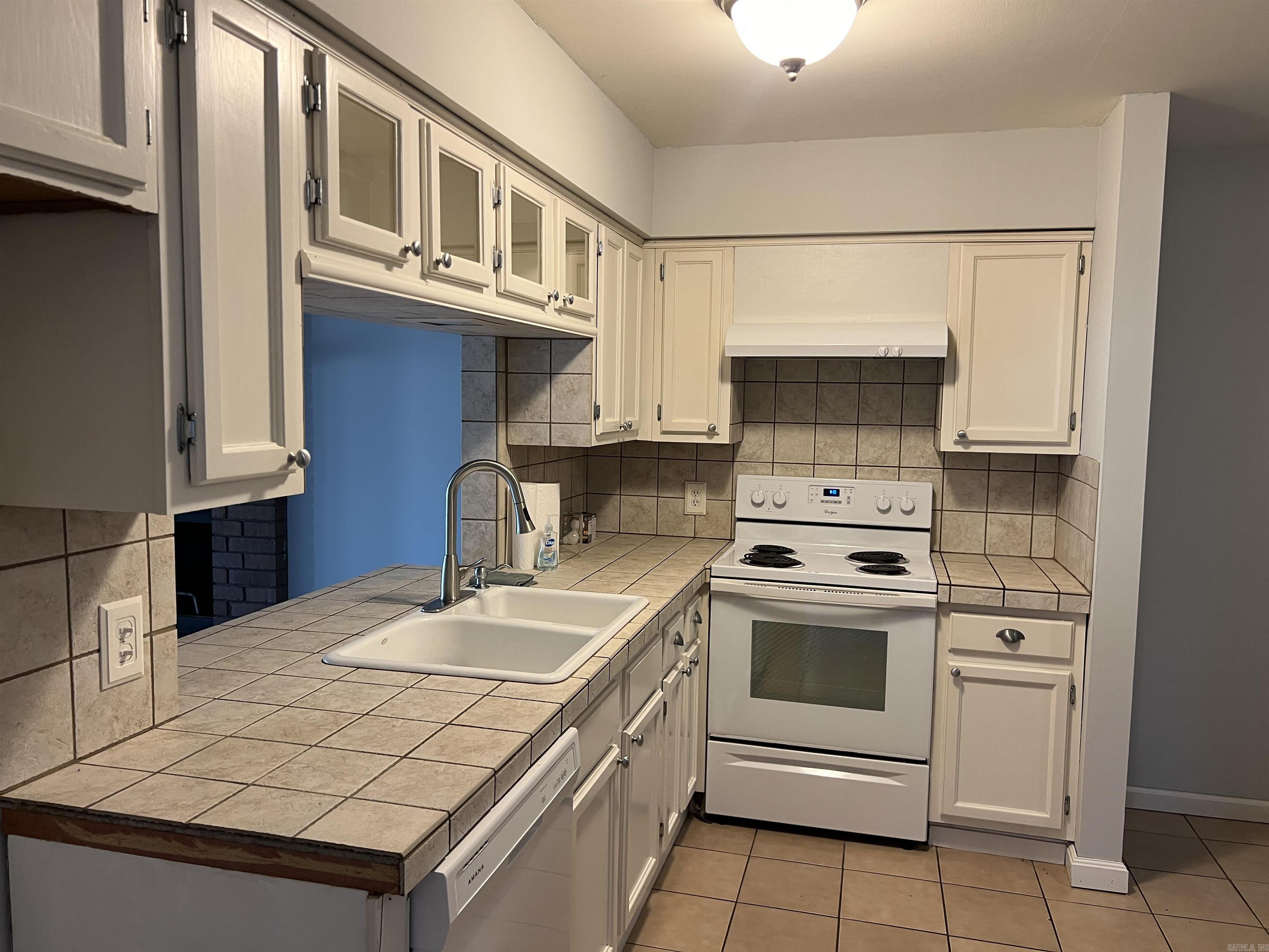 1801 S Oak  Stuttgart, AR