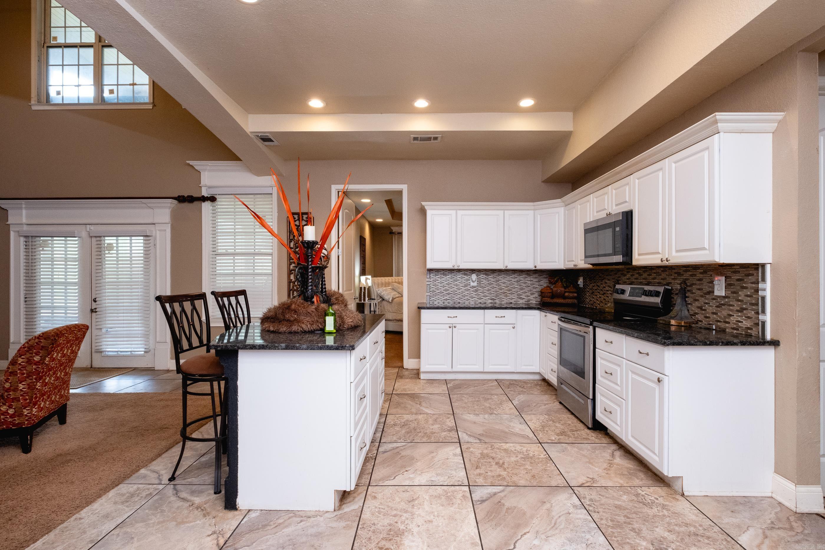 1436  Lakeshore  Hensley, AR