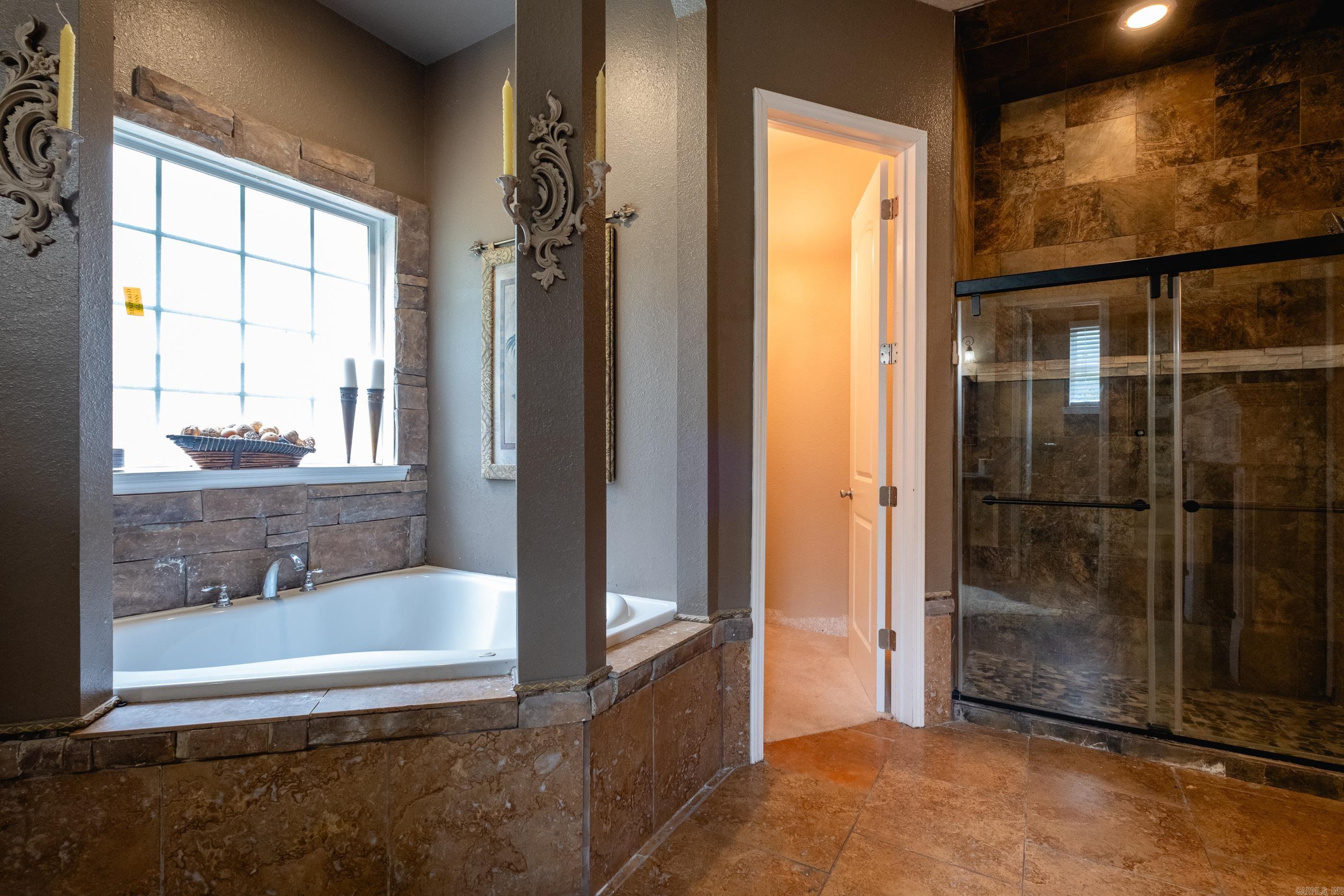 1436  Lakeshore  Hensley, AR