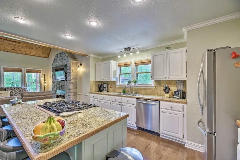 98  Garden Lane  Calico Rock, AR