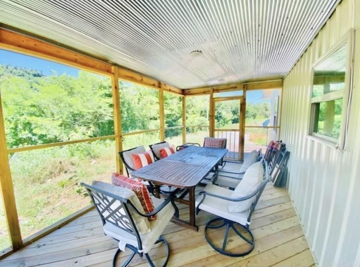 950  Cool Water Retreat  Mountain View, AR