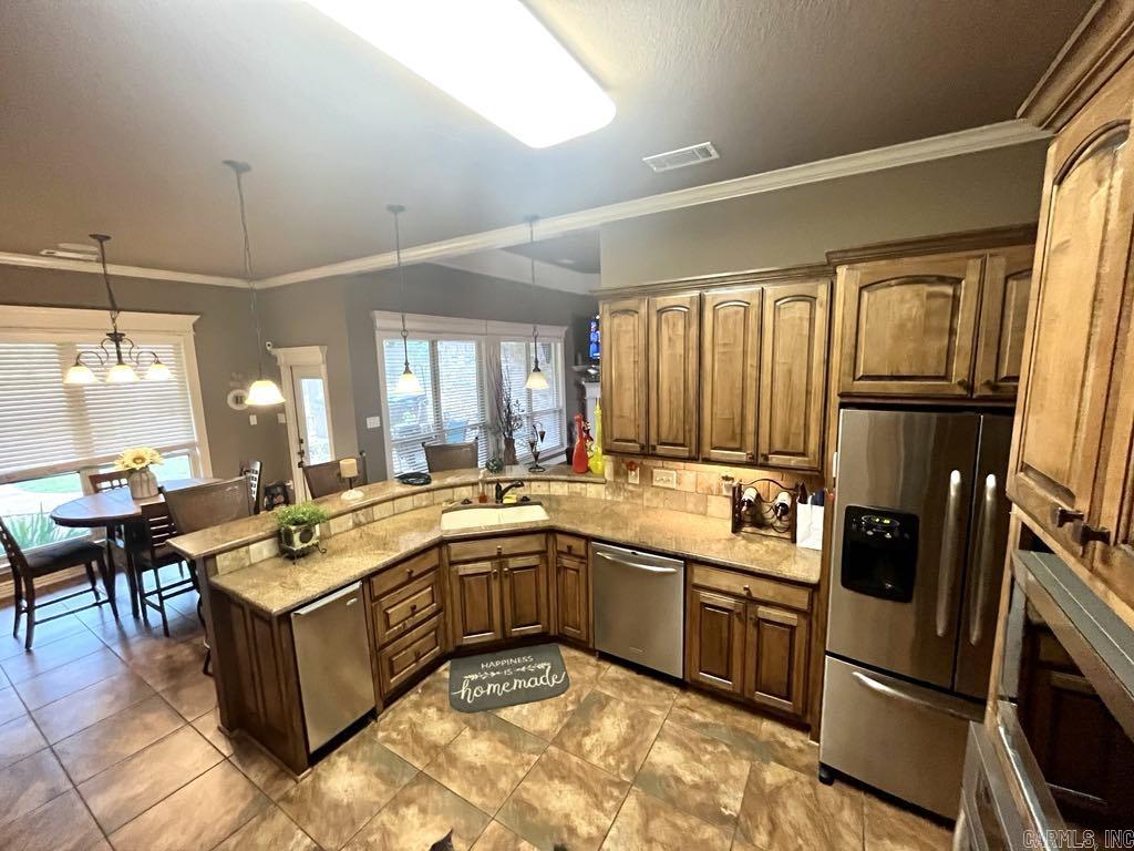 1313  Nature  Benton, AR