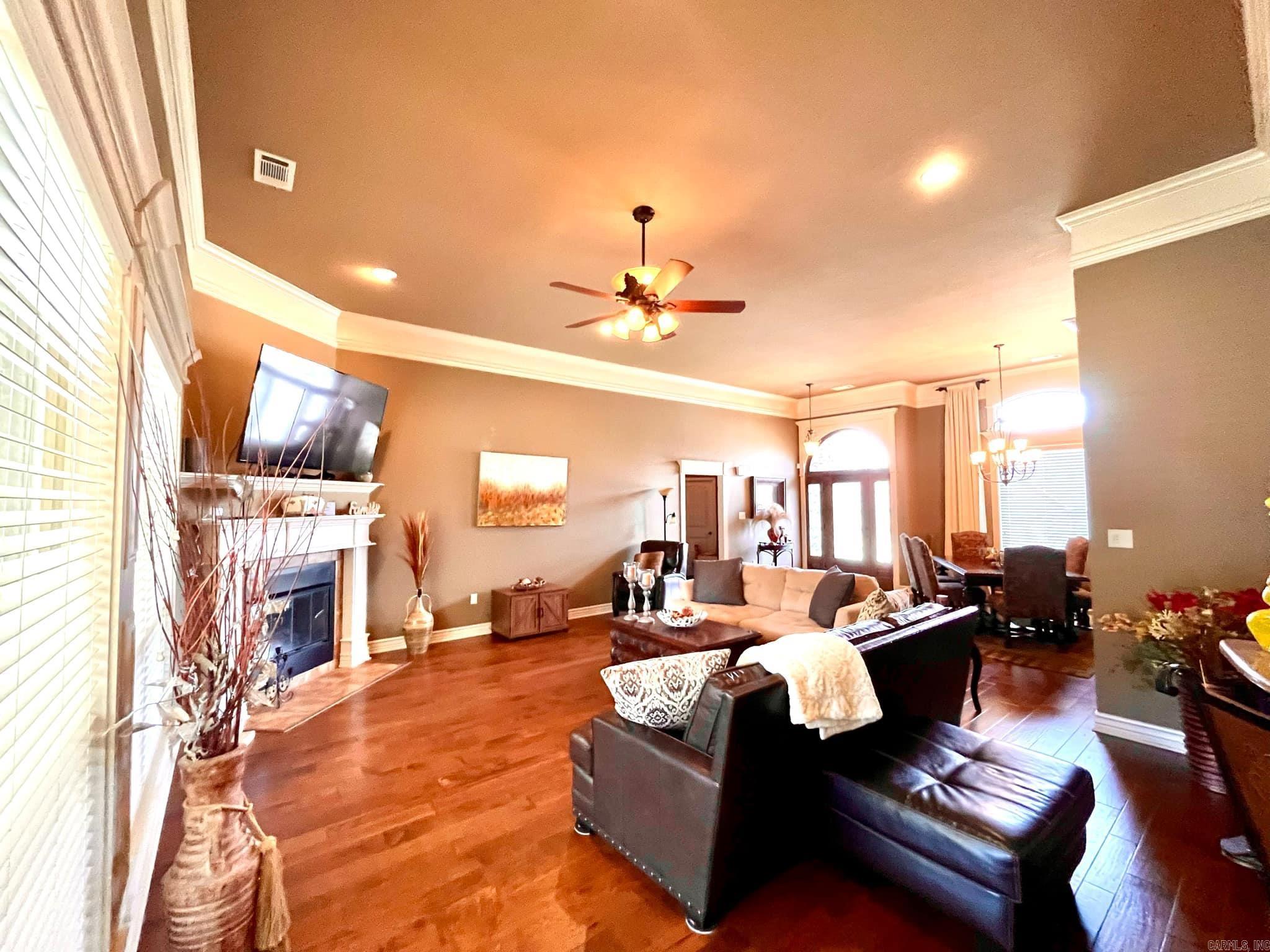 1313  Nature  Benton, AR