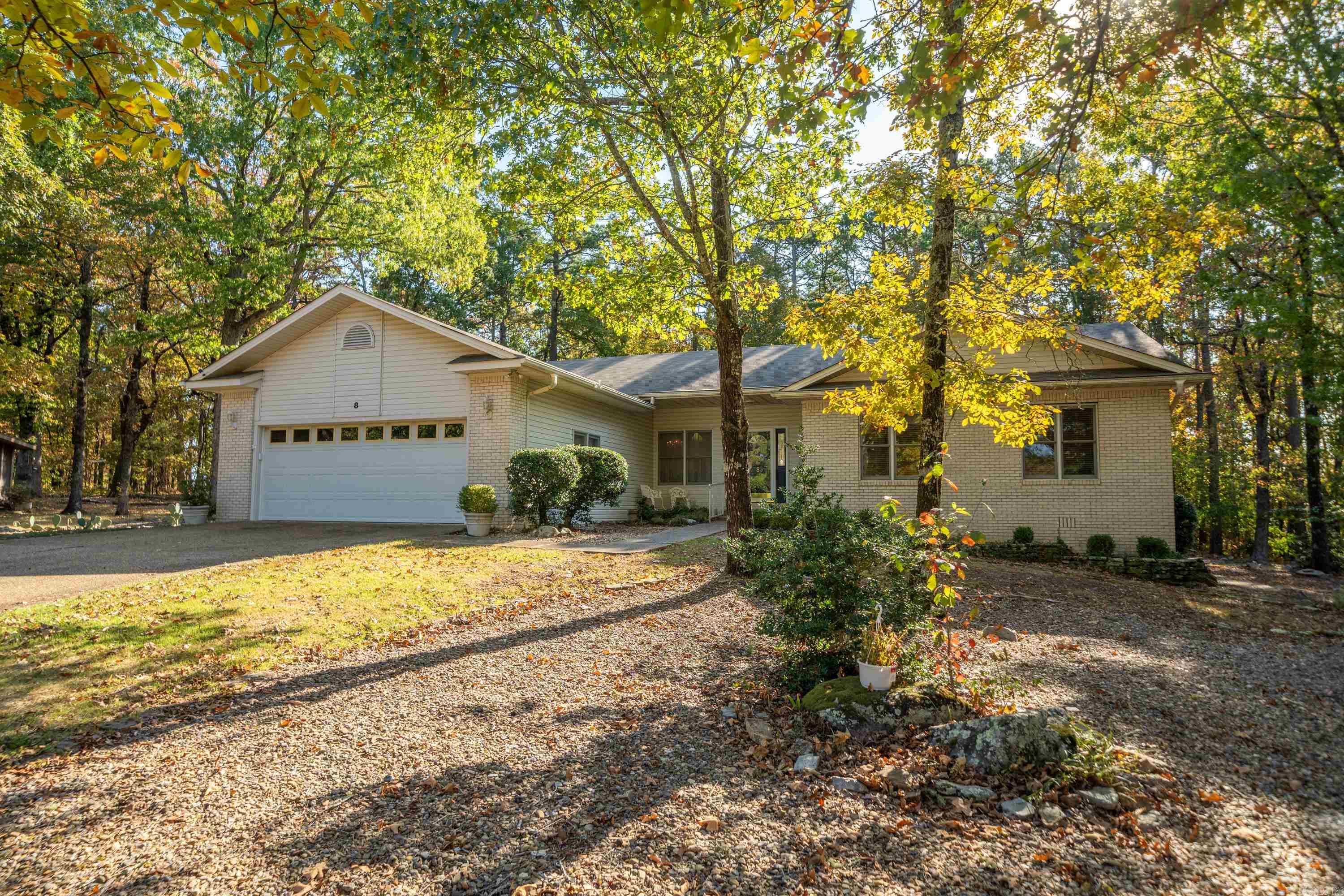 8 Mota Lane Hot Springs Village, AR 71909