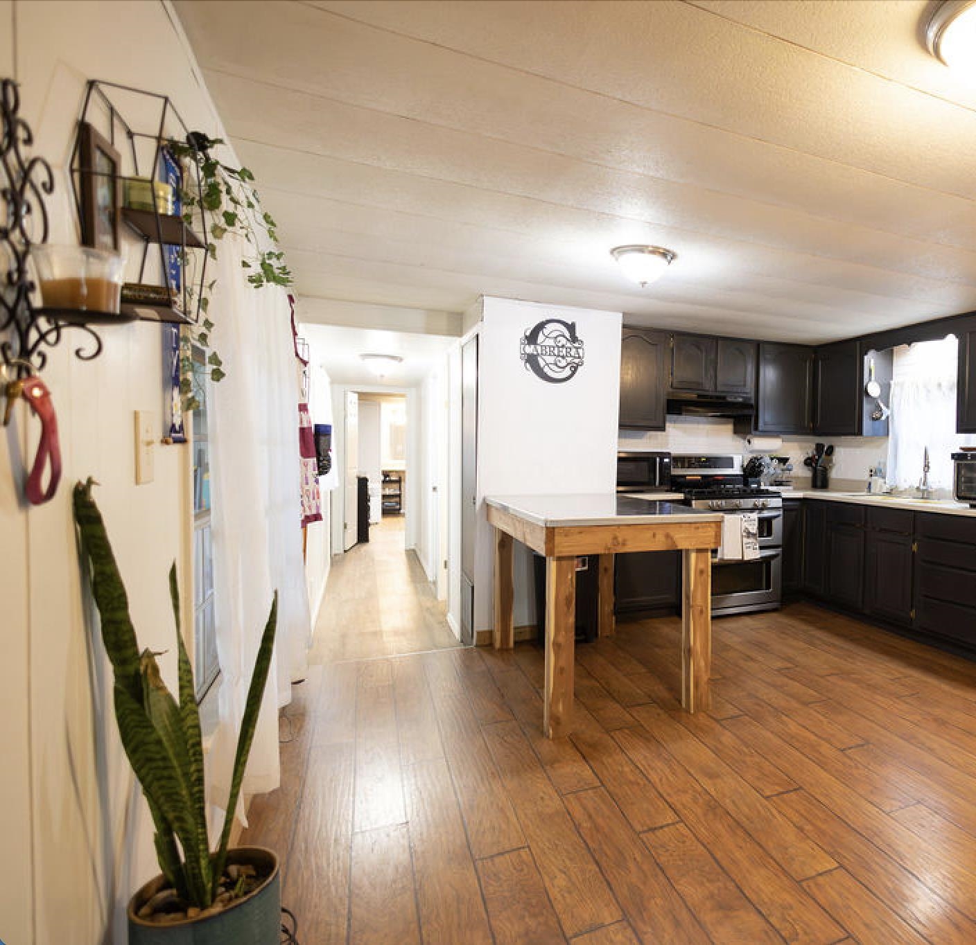 10452  Hwy 5 South  Salesville, AR