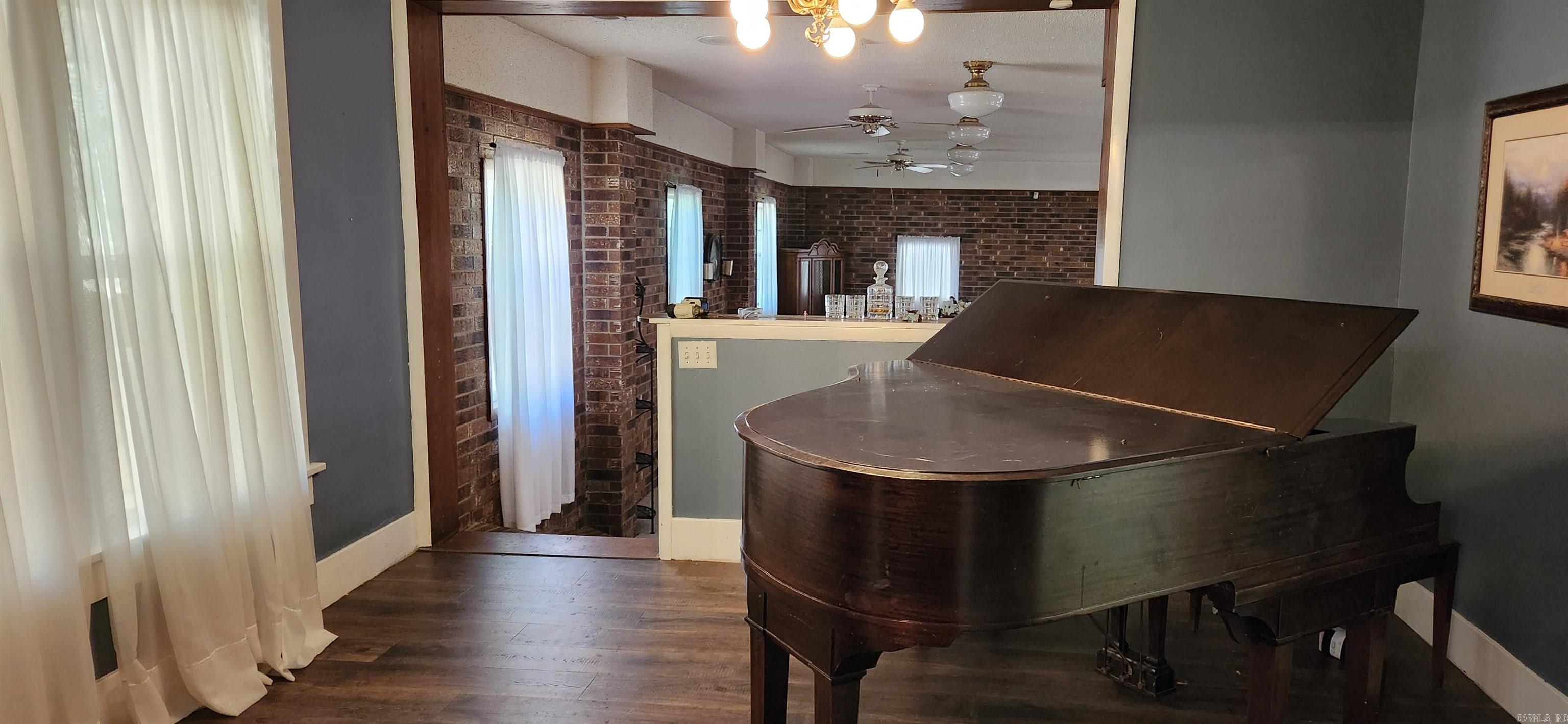 707 Kennedy Star City, AR 71667