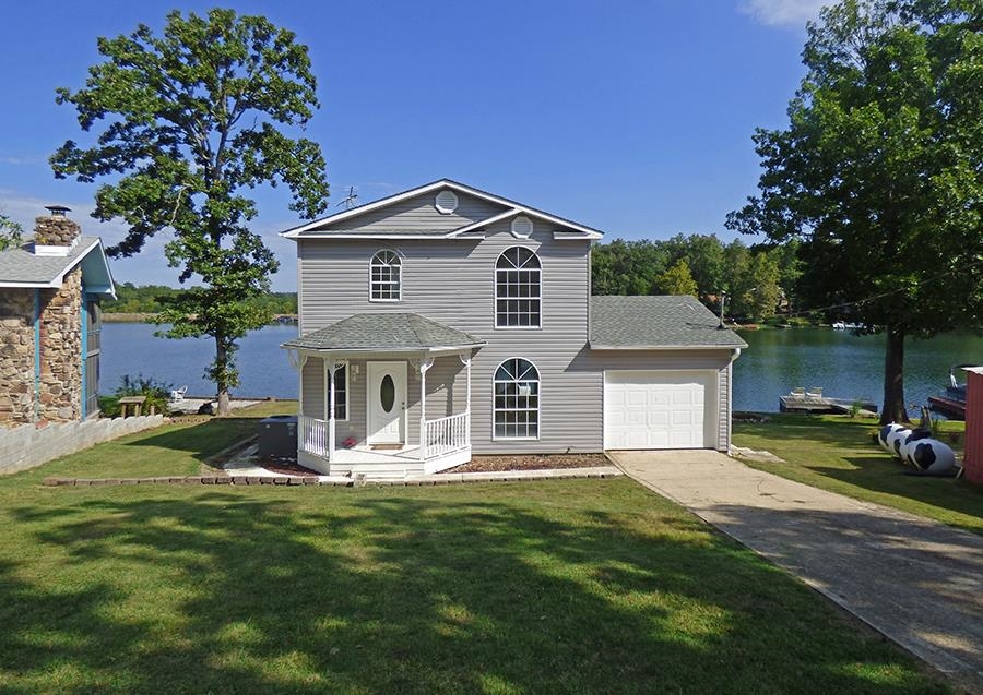170 E Lakeshore Drive