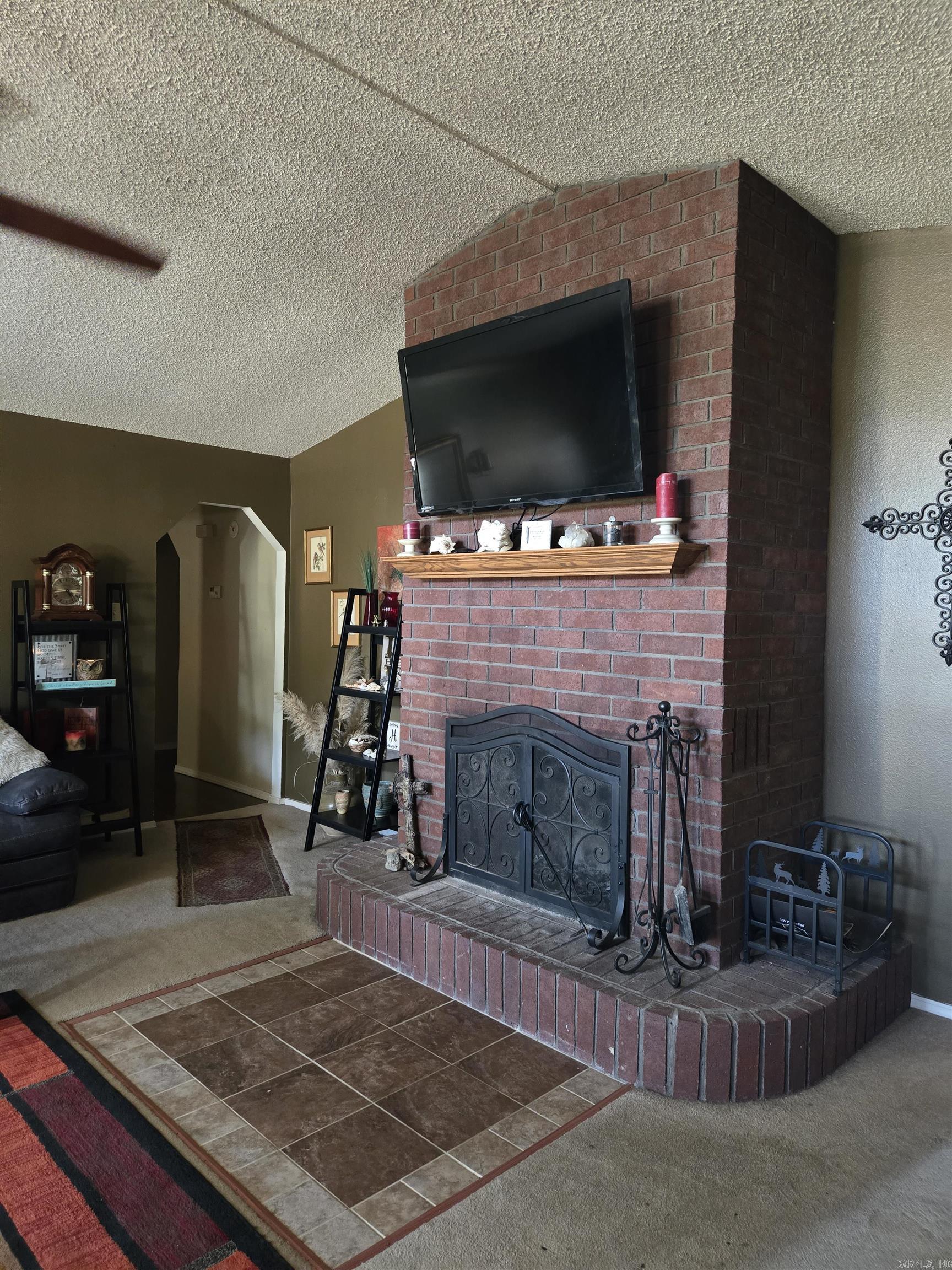 110  CIRCLE R COURT  Lakeside, AR