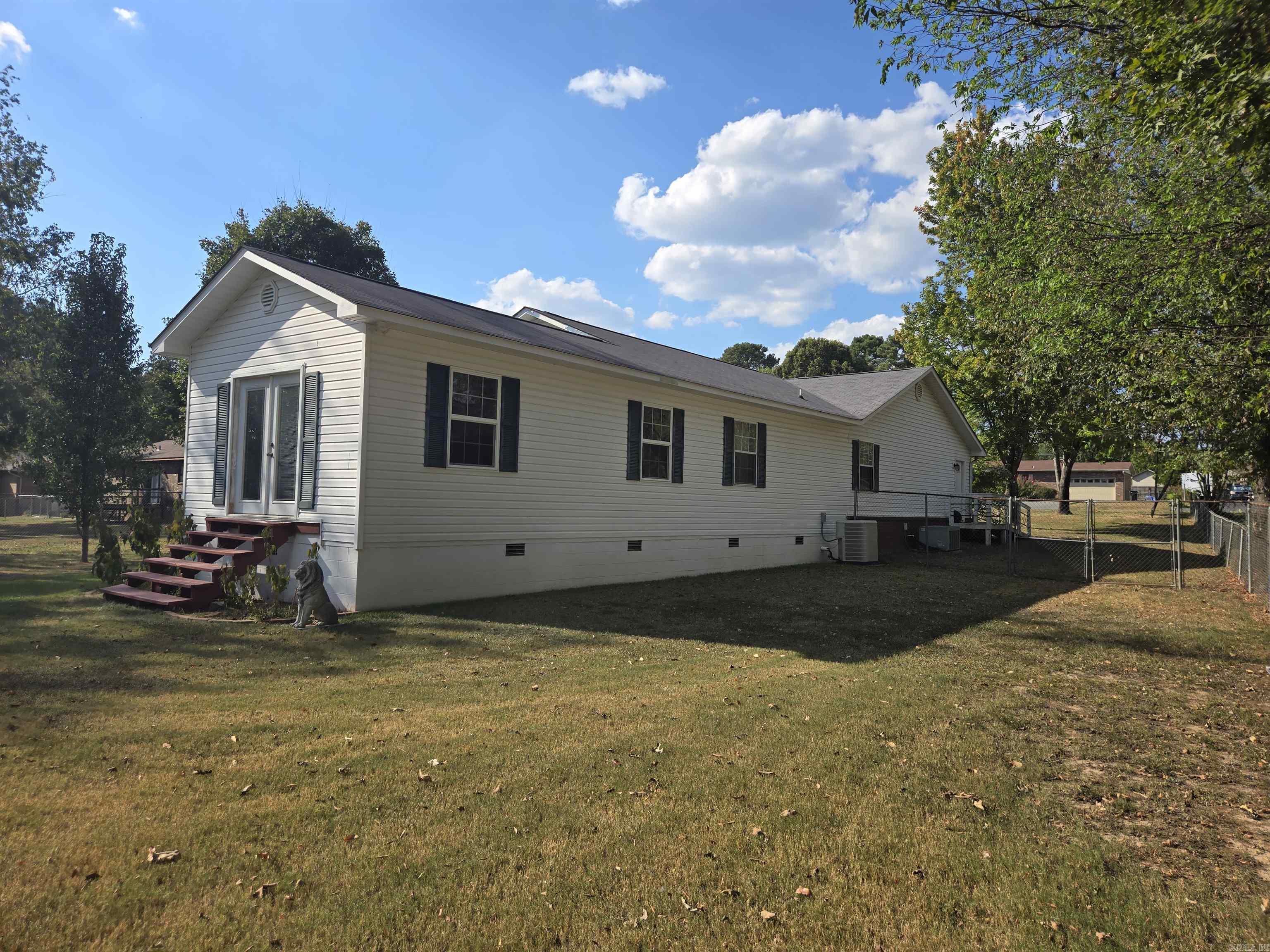 110  CIRCLE R COURT  Lakeside, AR
