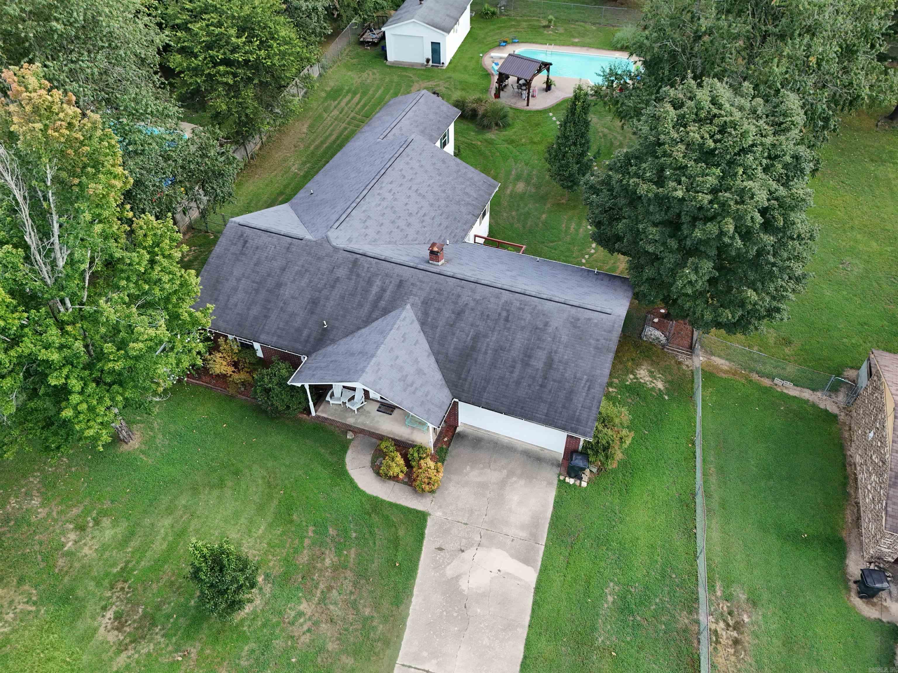 110 CIRCLE R COURT  Lakeside, AR