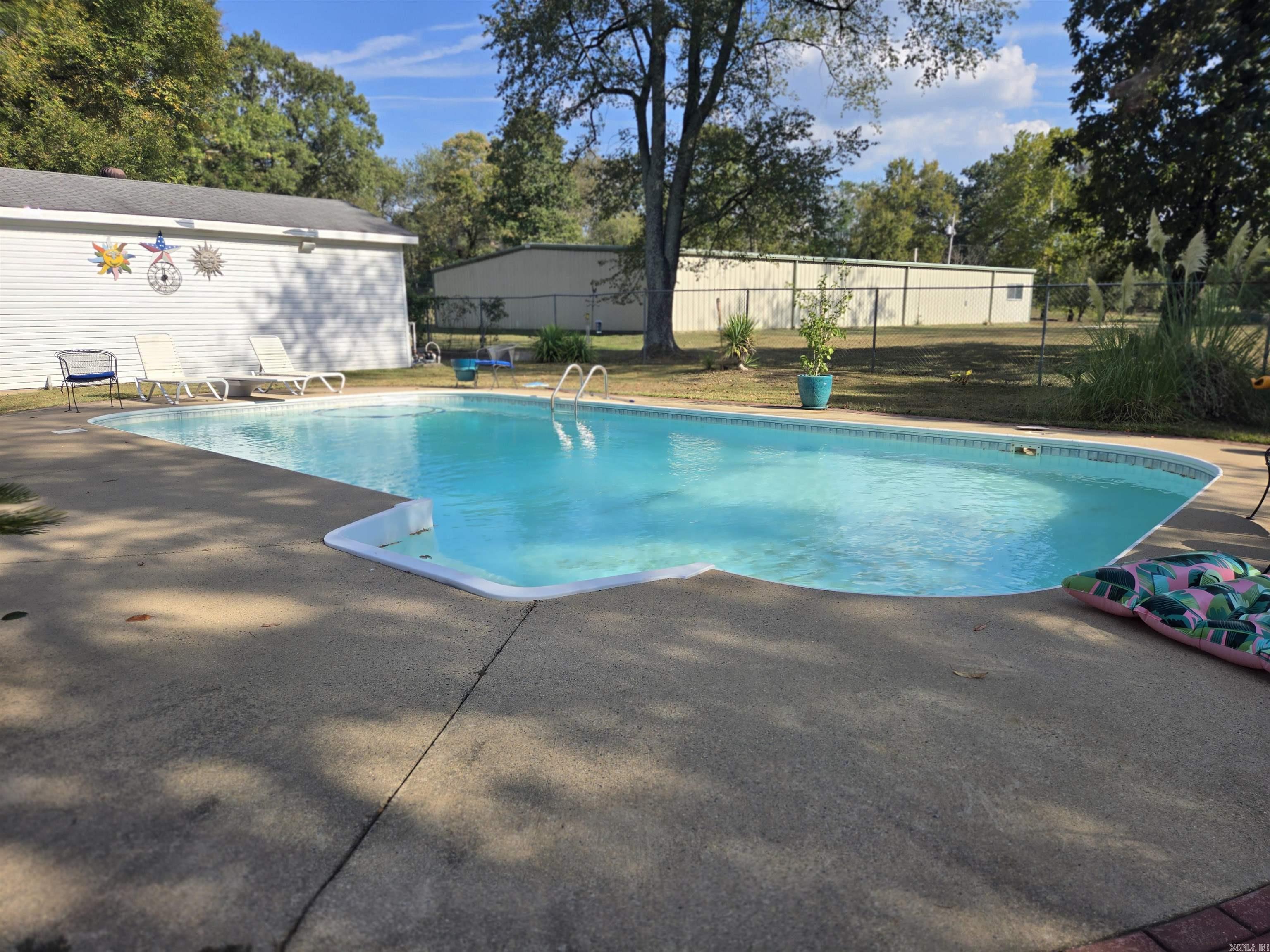 110  CIRCLE R COURT  Lakeside, AR