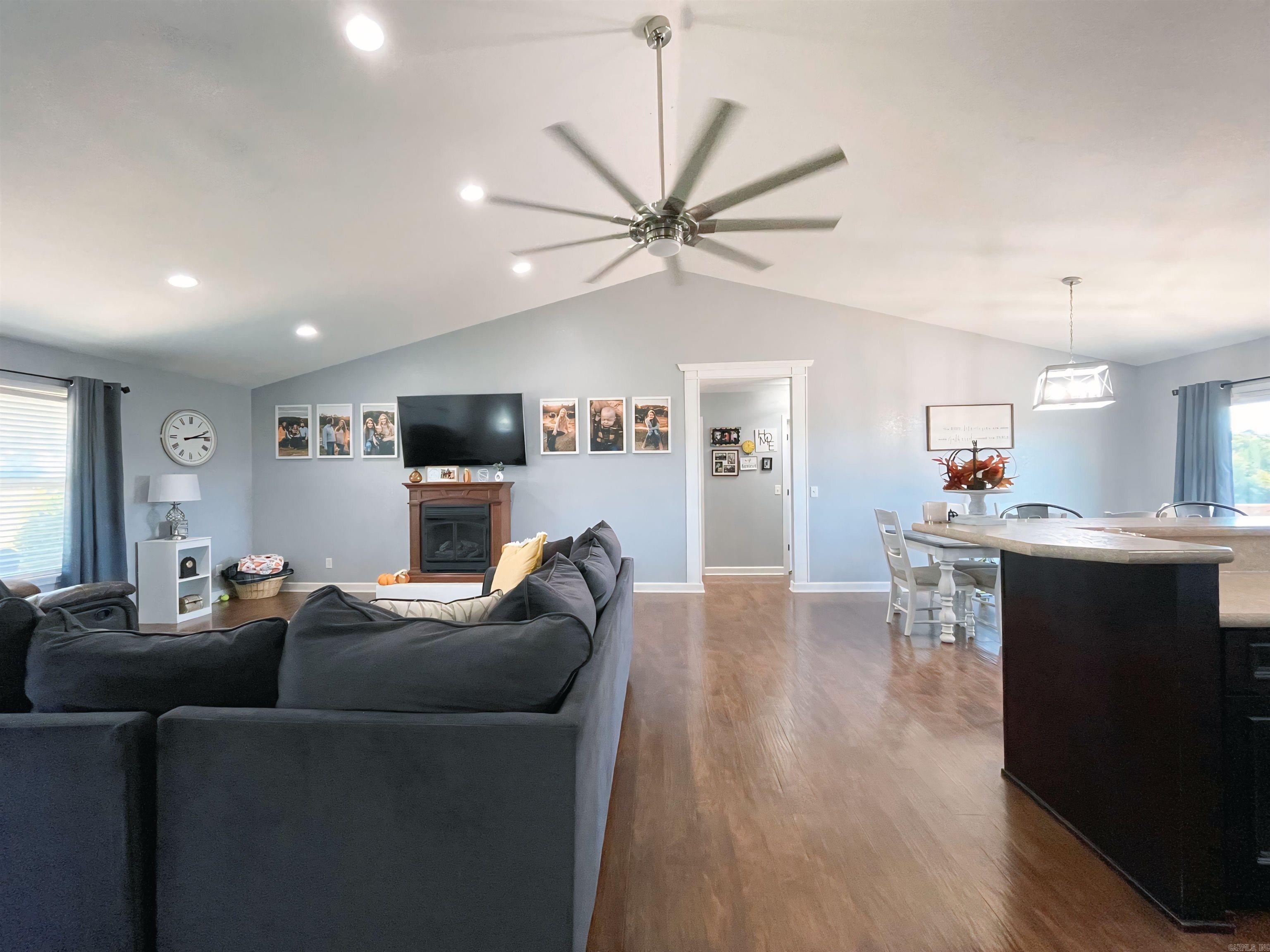 527  Polk Road 59  Mena, AR