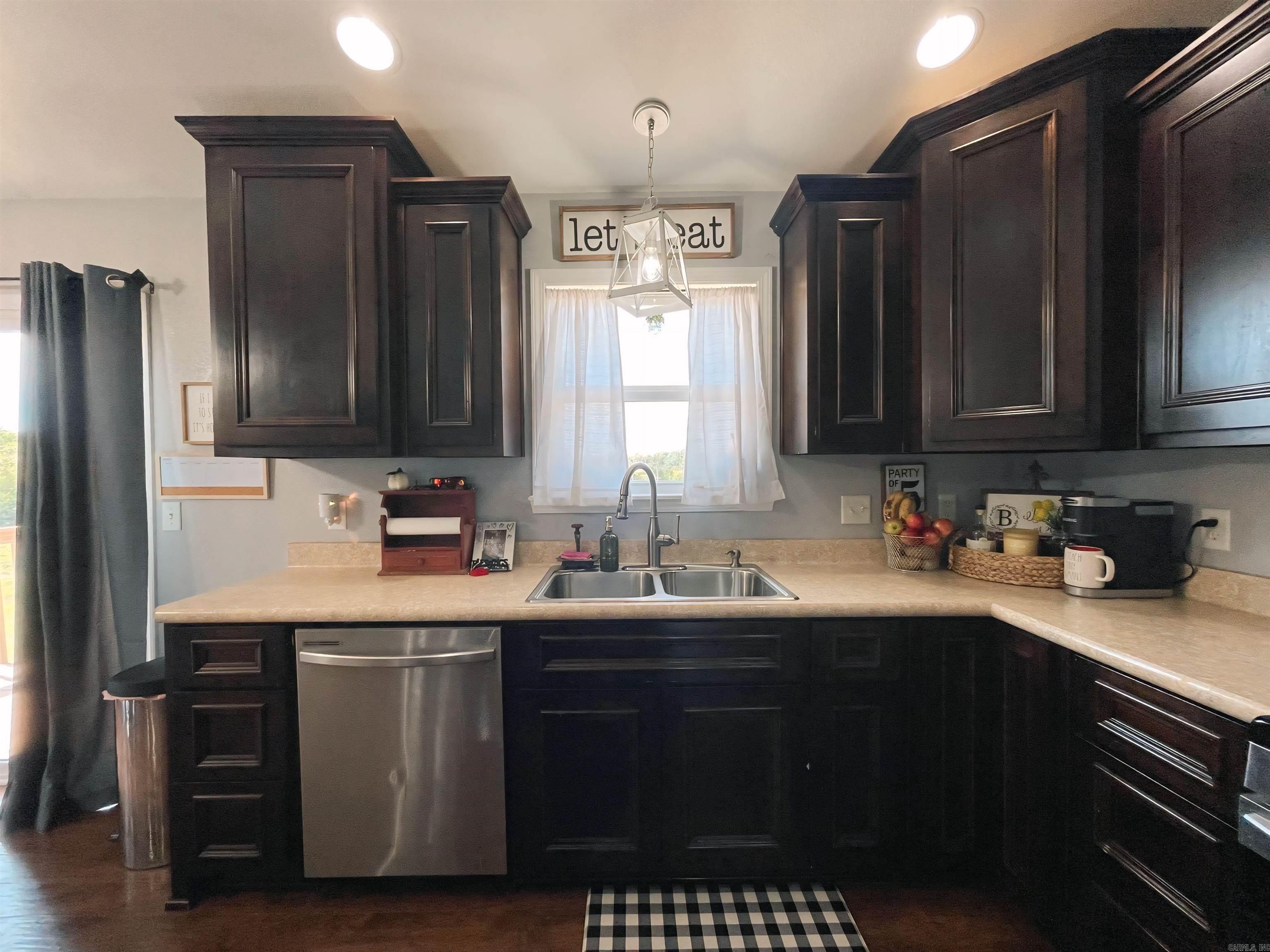 527  Polk Road 59  Mena, AR
