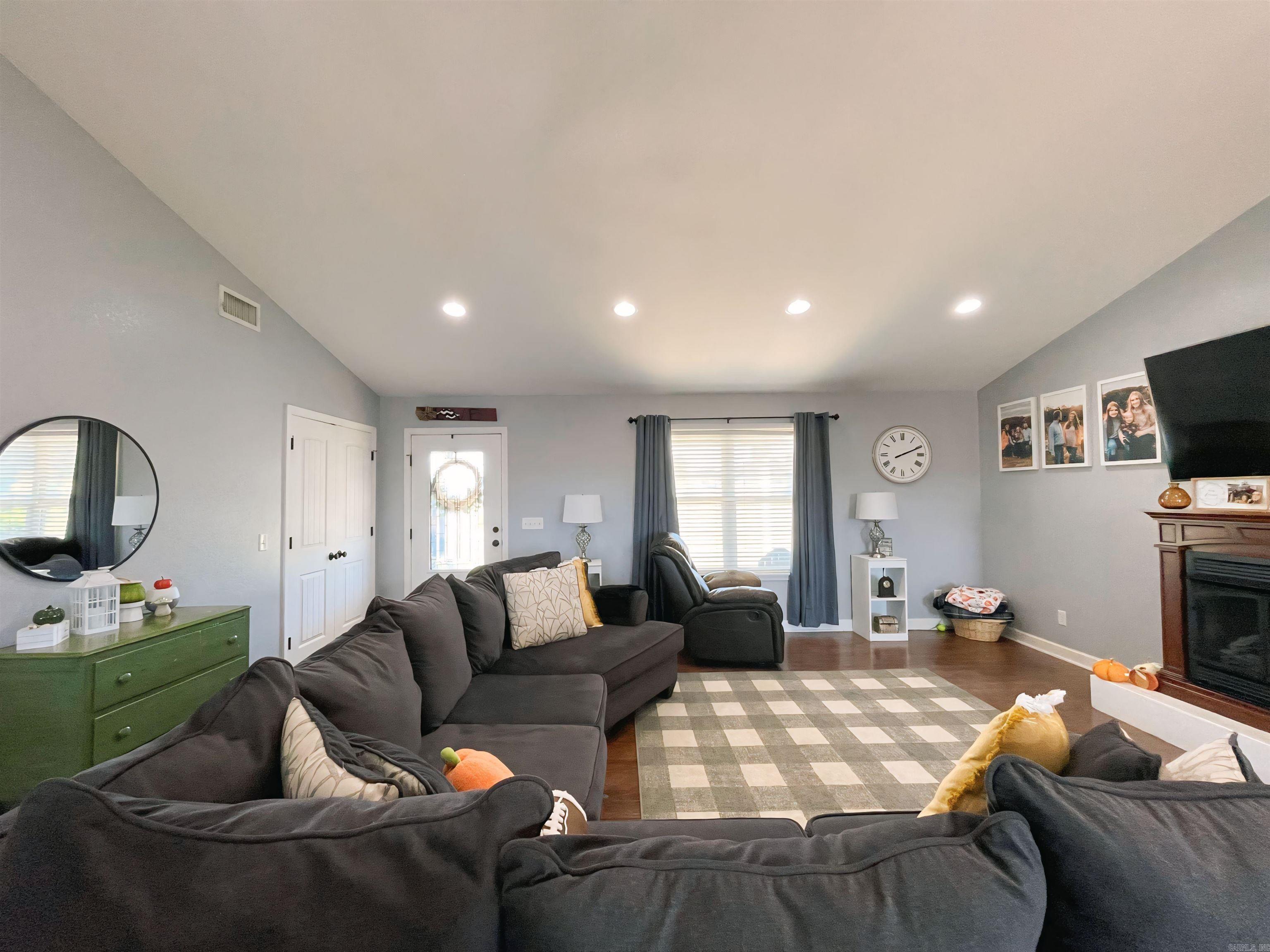 527  Polk Road 59  Mena, AR