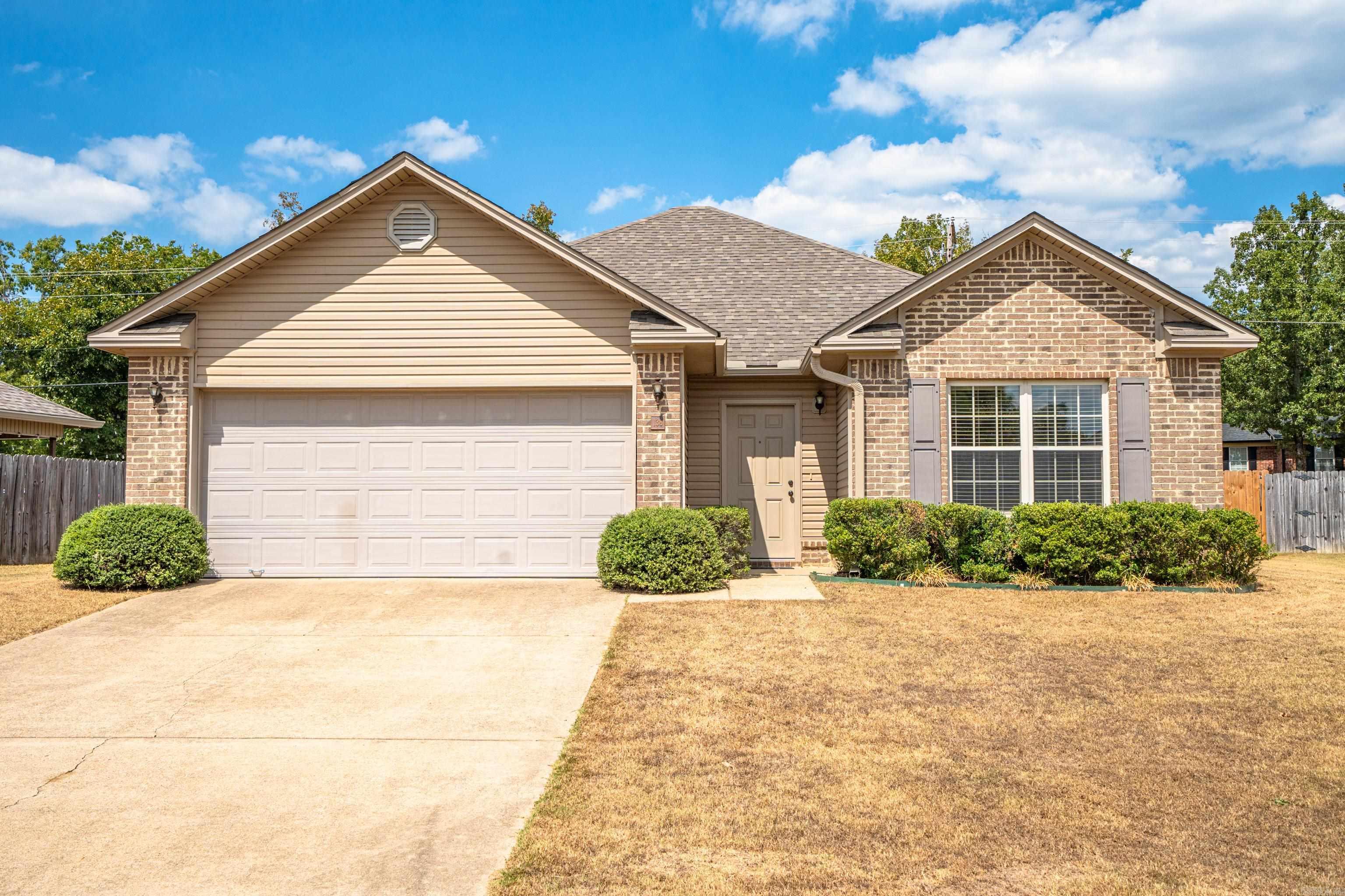 138  Durham  Hot Springs, AR