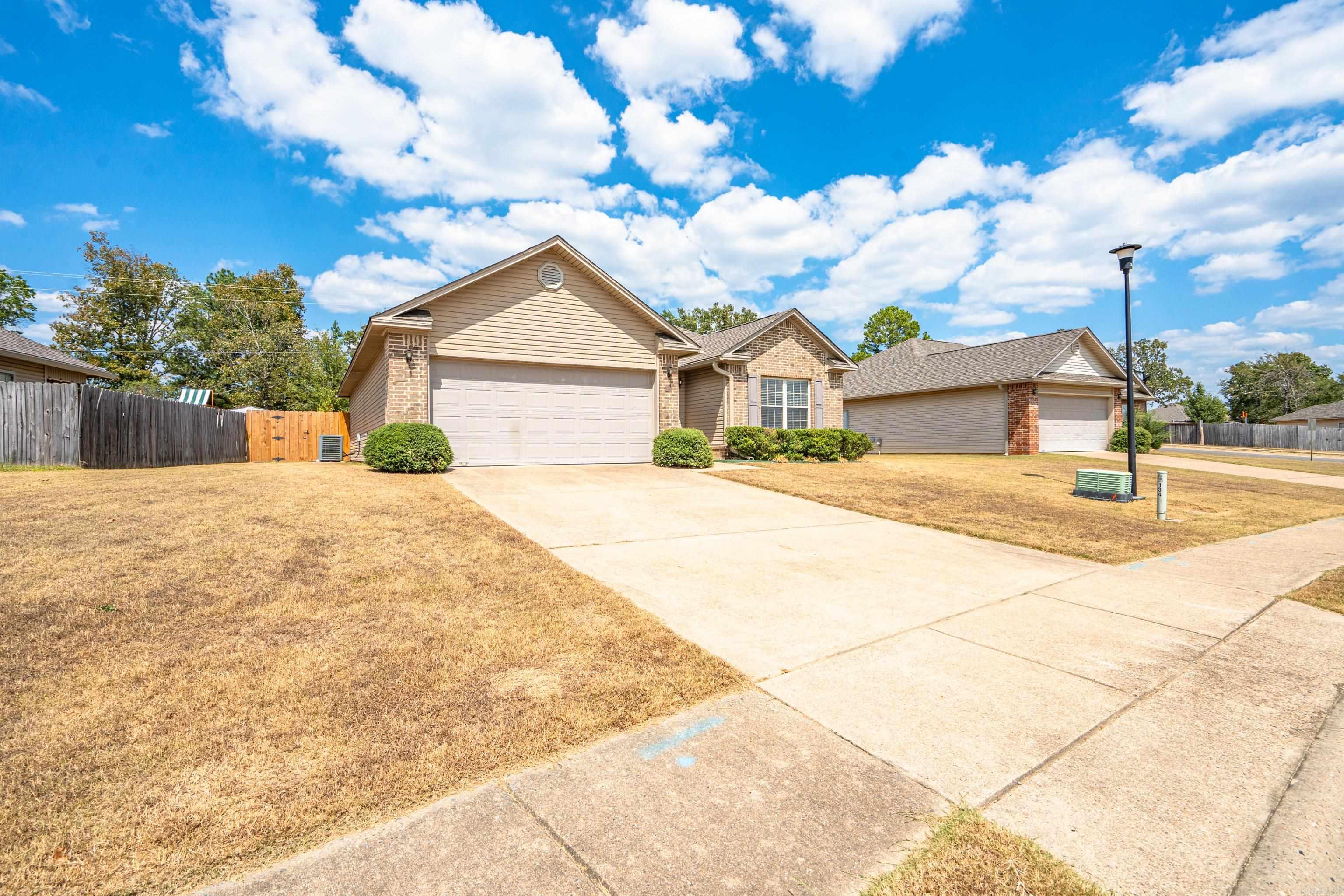 138  Durham  Hot Springs, AR