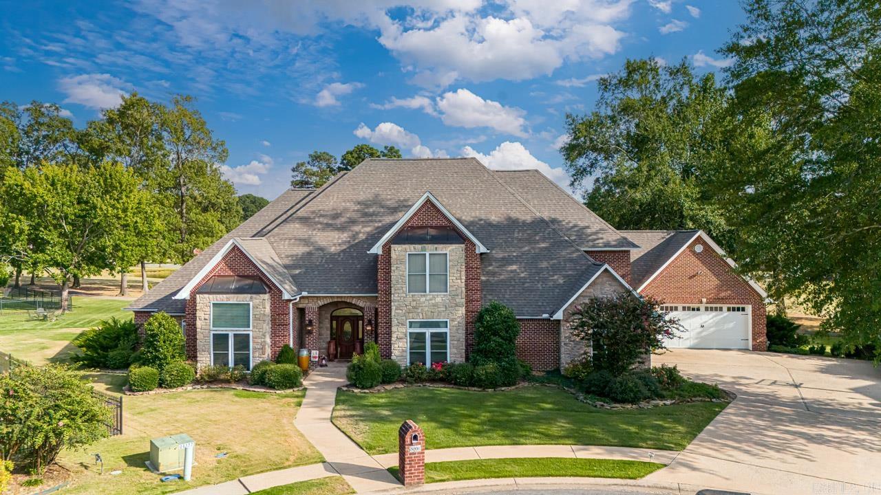 5006  Colonial  Benton, AR