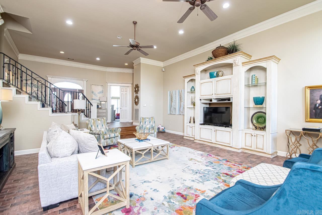 5006  Colonial  Benton, AR