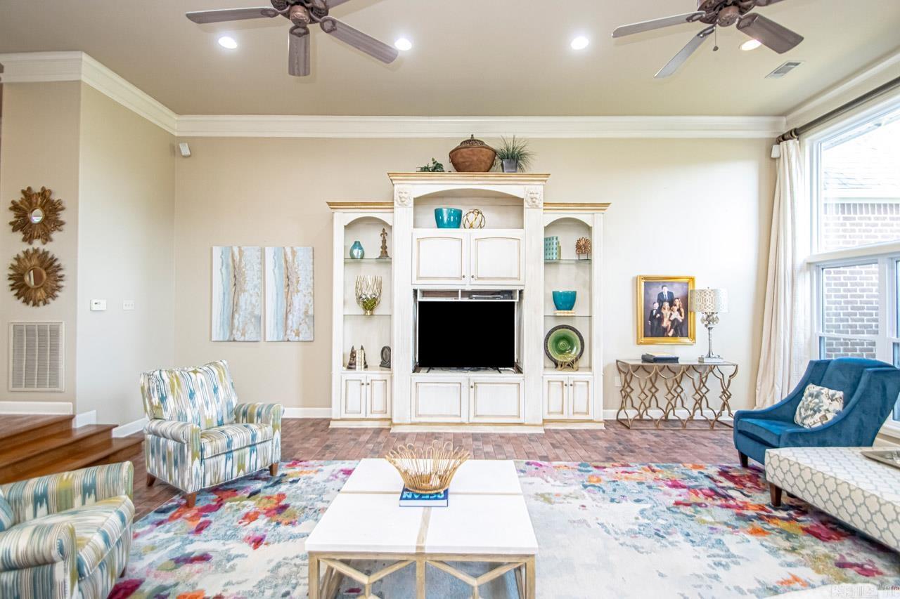 5006  Colonial  Benton, AR