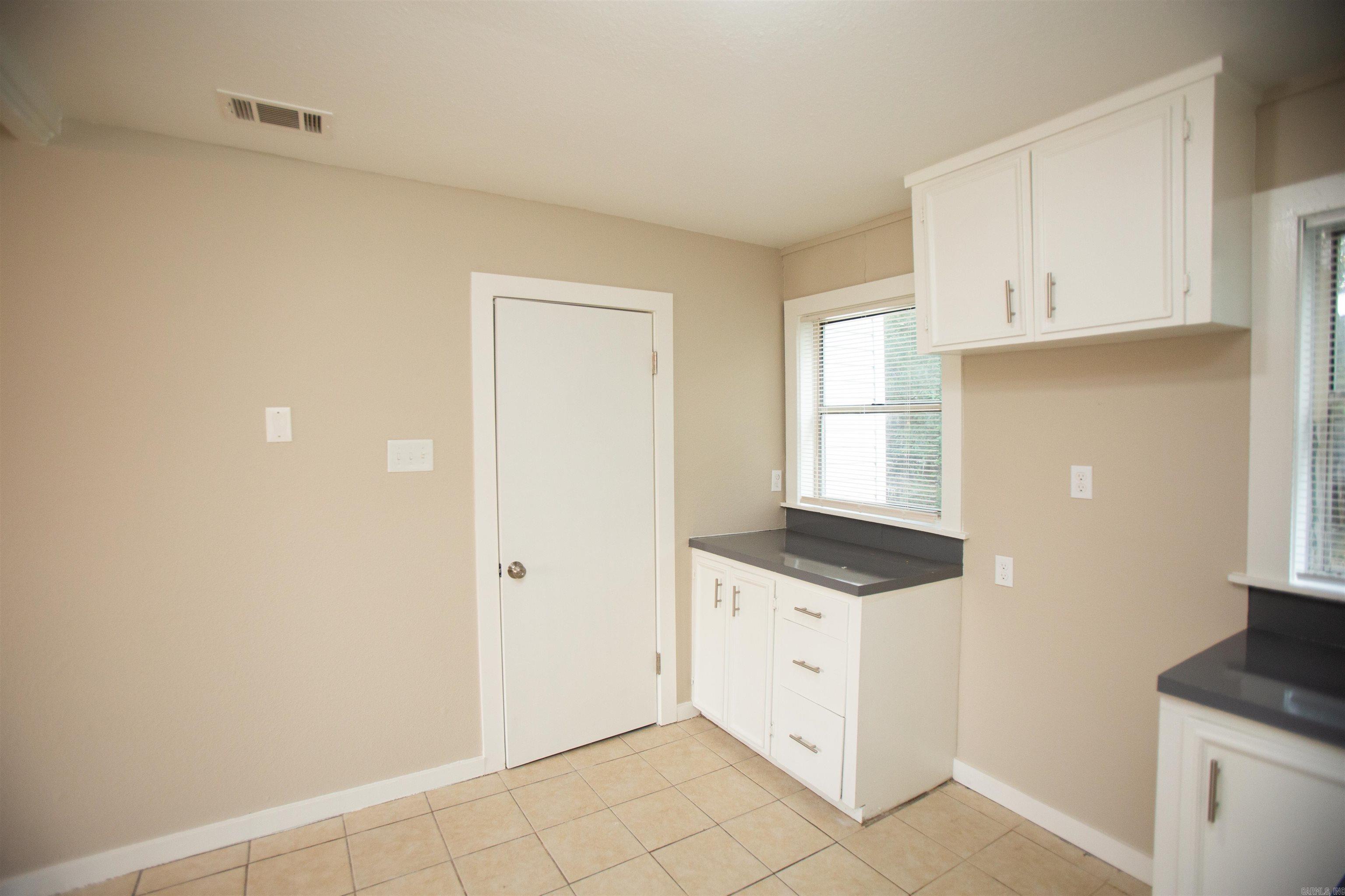 7621 W 44Th St  Little Rock, AR