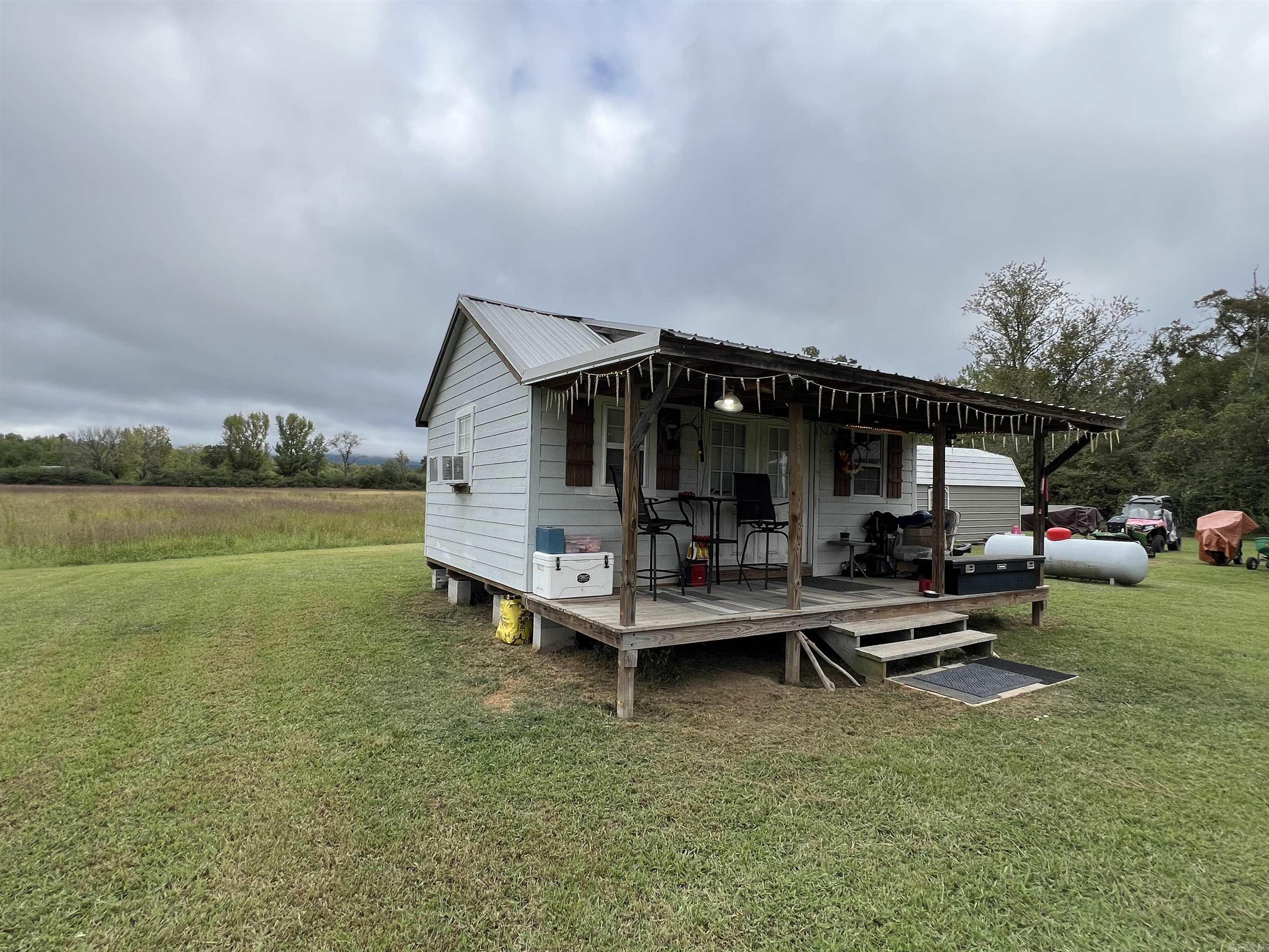 181  Polk Road 127  Mena, AR