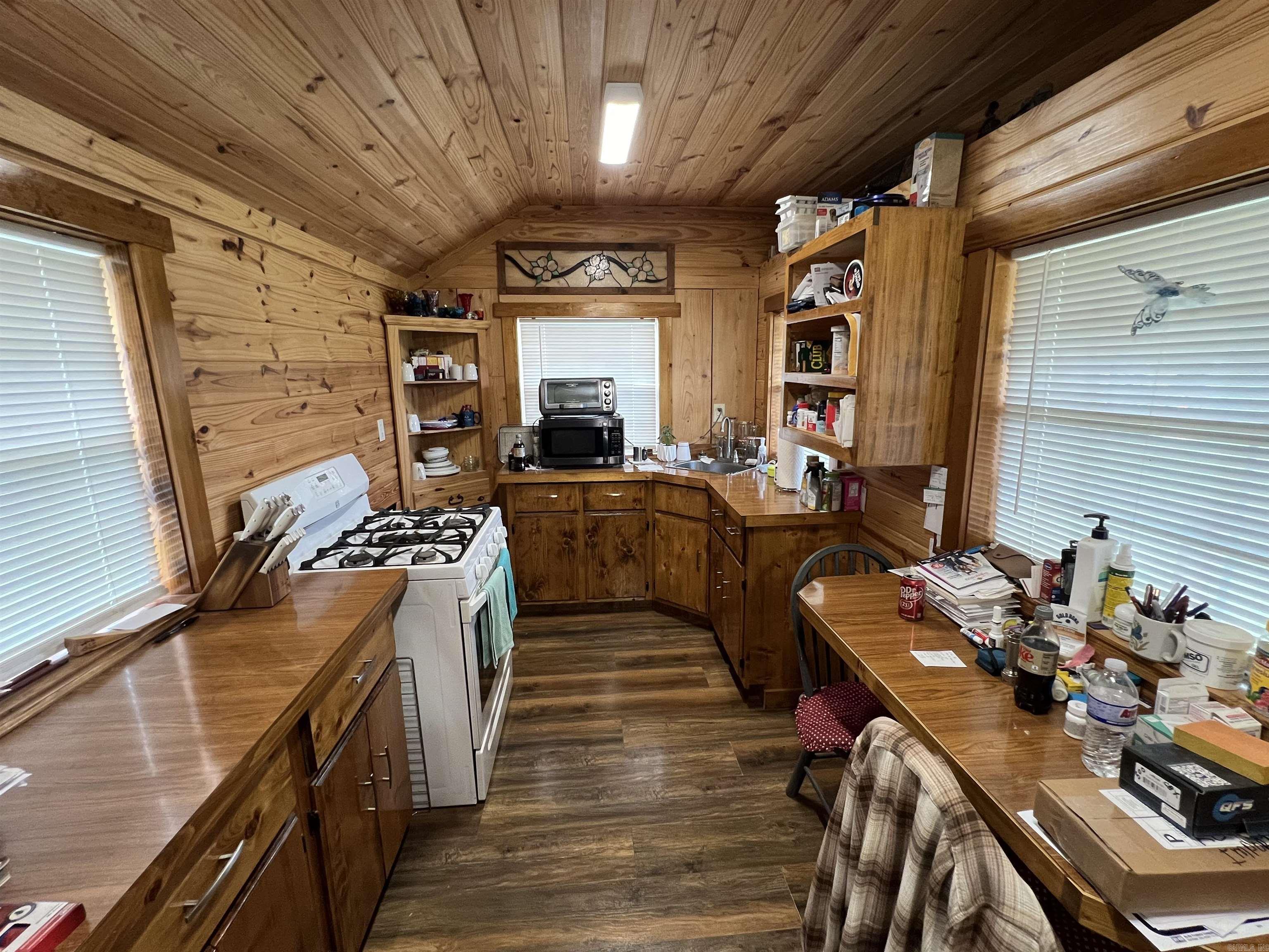 181  Polk Road 127  Mena, AR