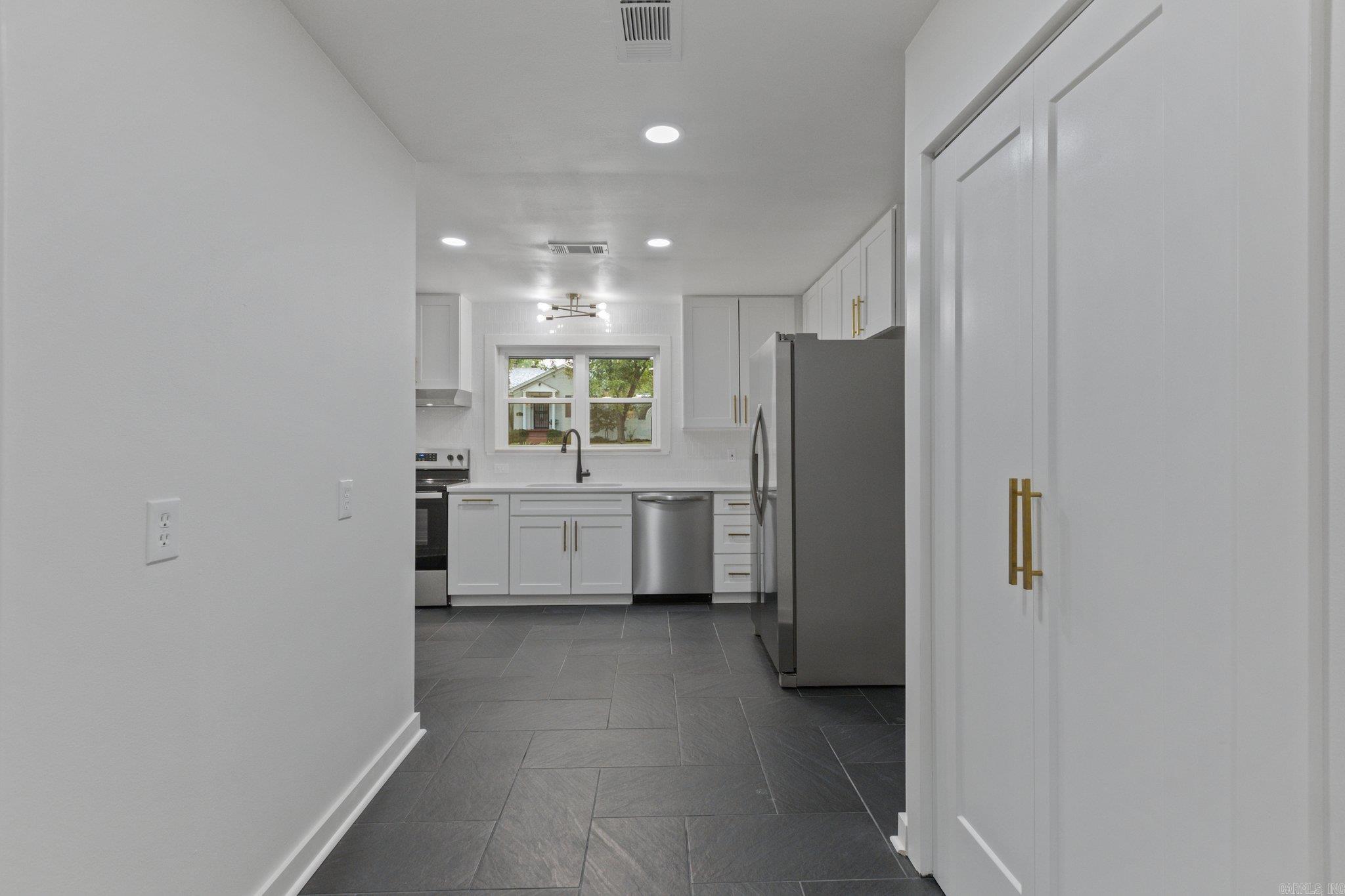 615  Evans  Benton, AR