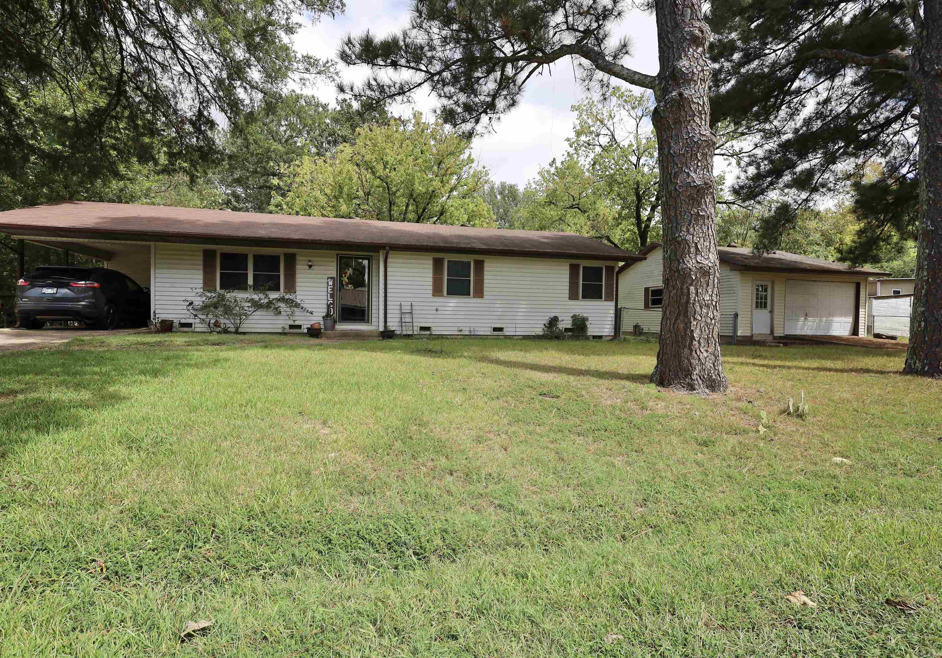 450 S 2nd  Glenwood, AR