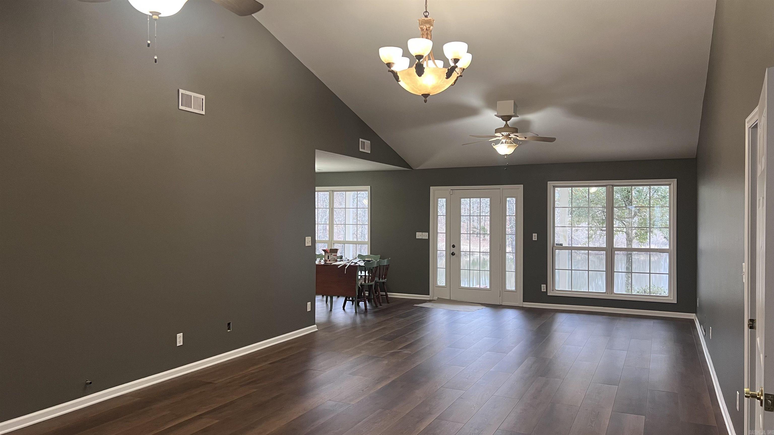 3385  Lewisburg B Austin, AR