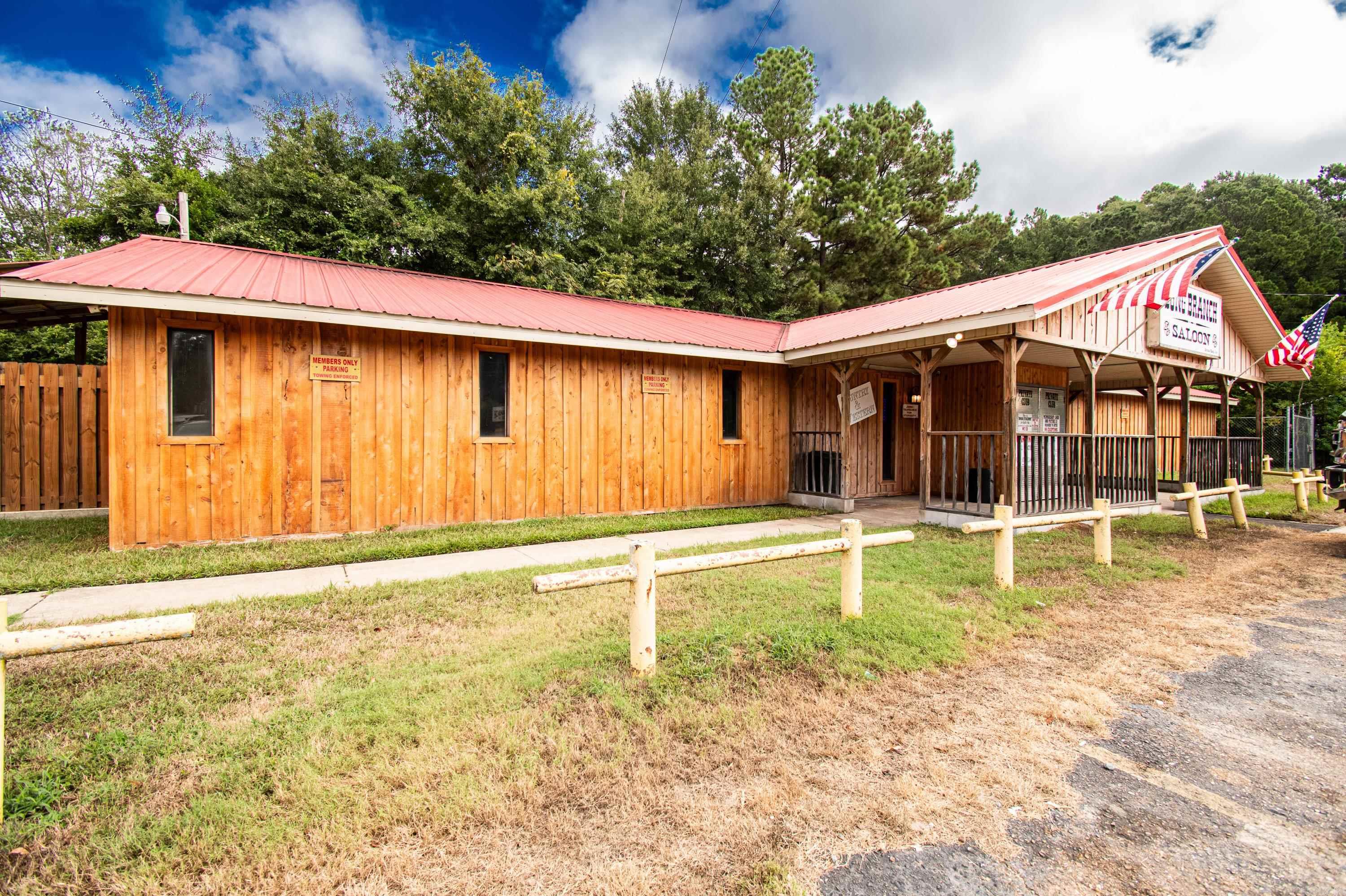 204  Strong Hwy  El Dorado, AR