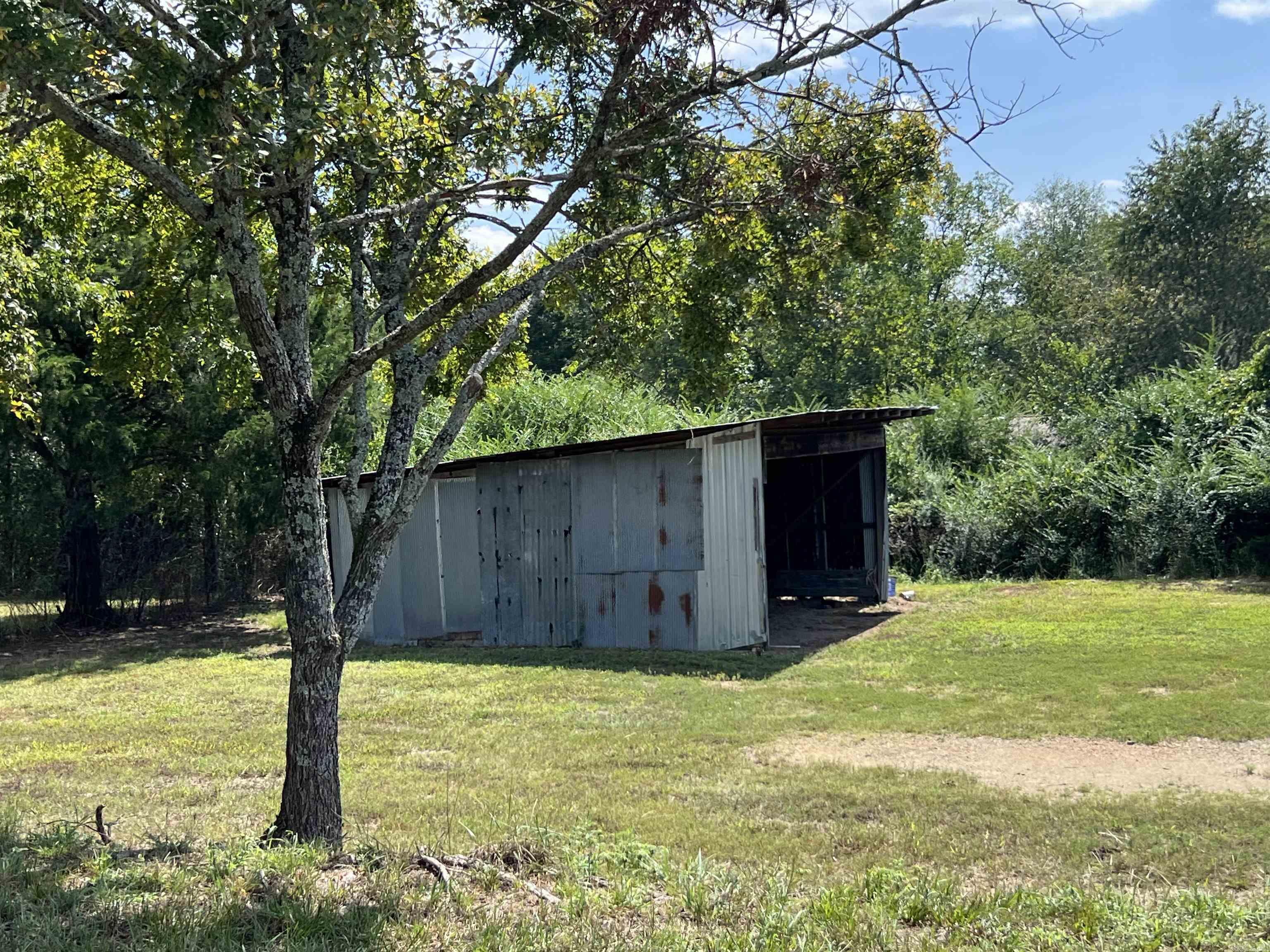 610  Polk Road 35  Hatfield, AR