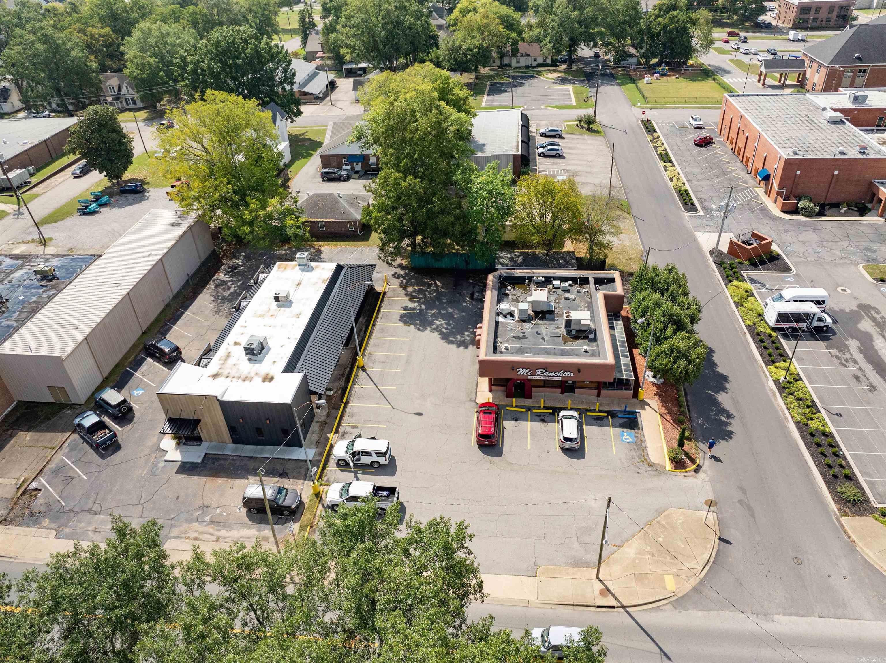 301 E Race  Searcy, AR