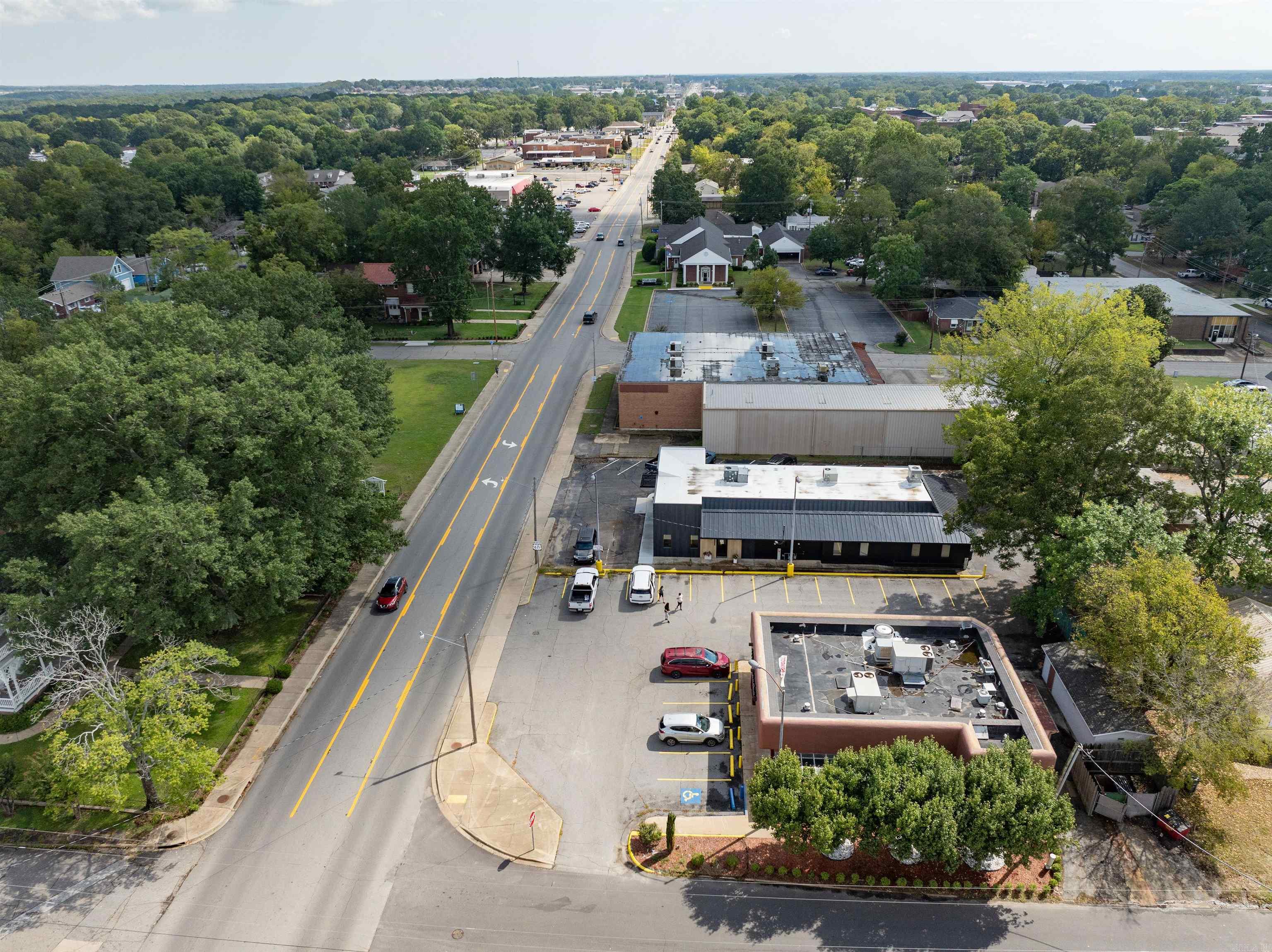 301 E Race  Searcy, AR