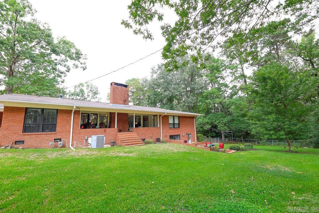 201 N Timberlane Dr