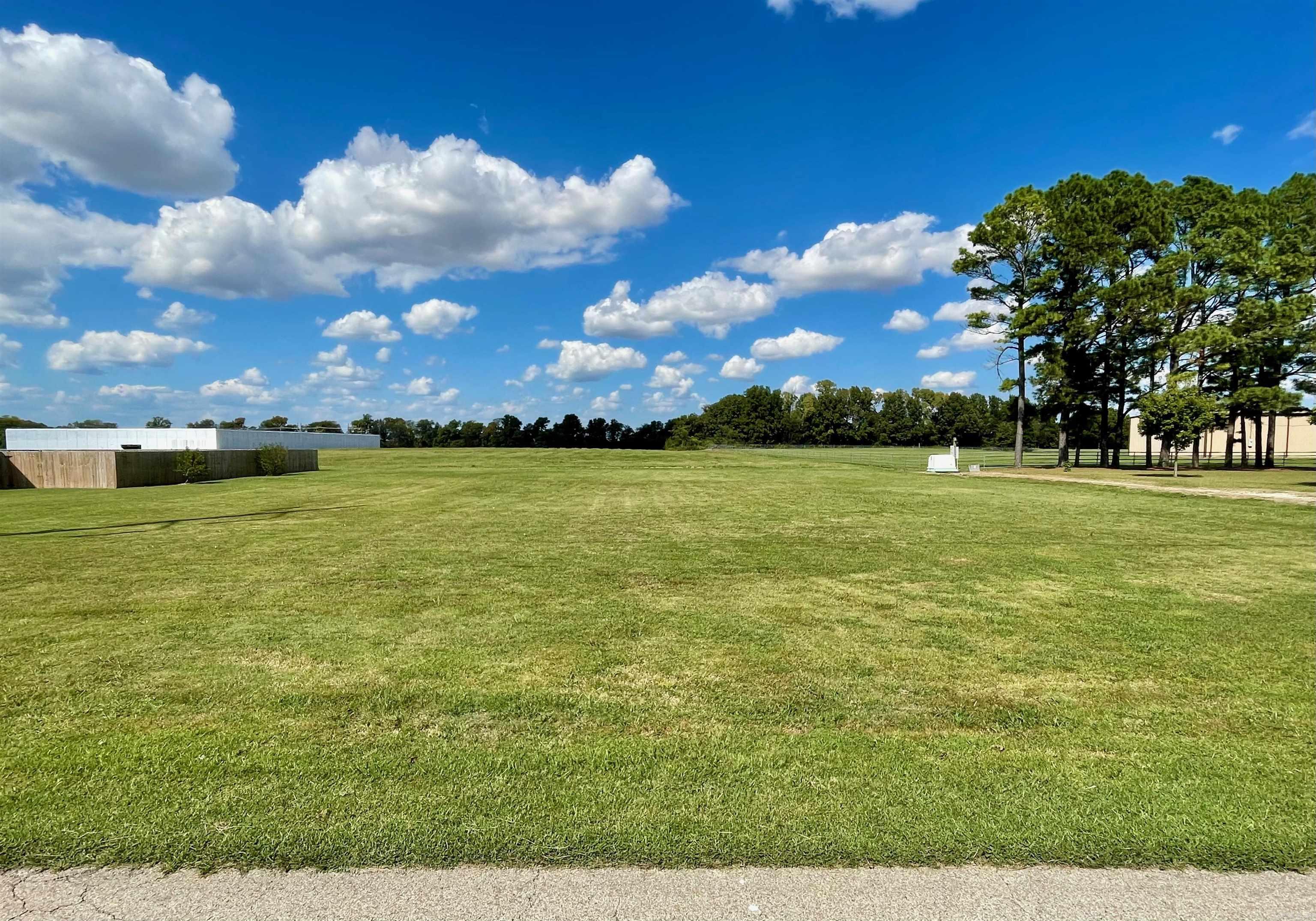   Lot 33-17-01E Midway Road  Walnut Ridge, AR