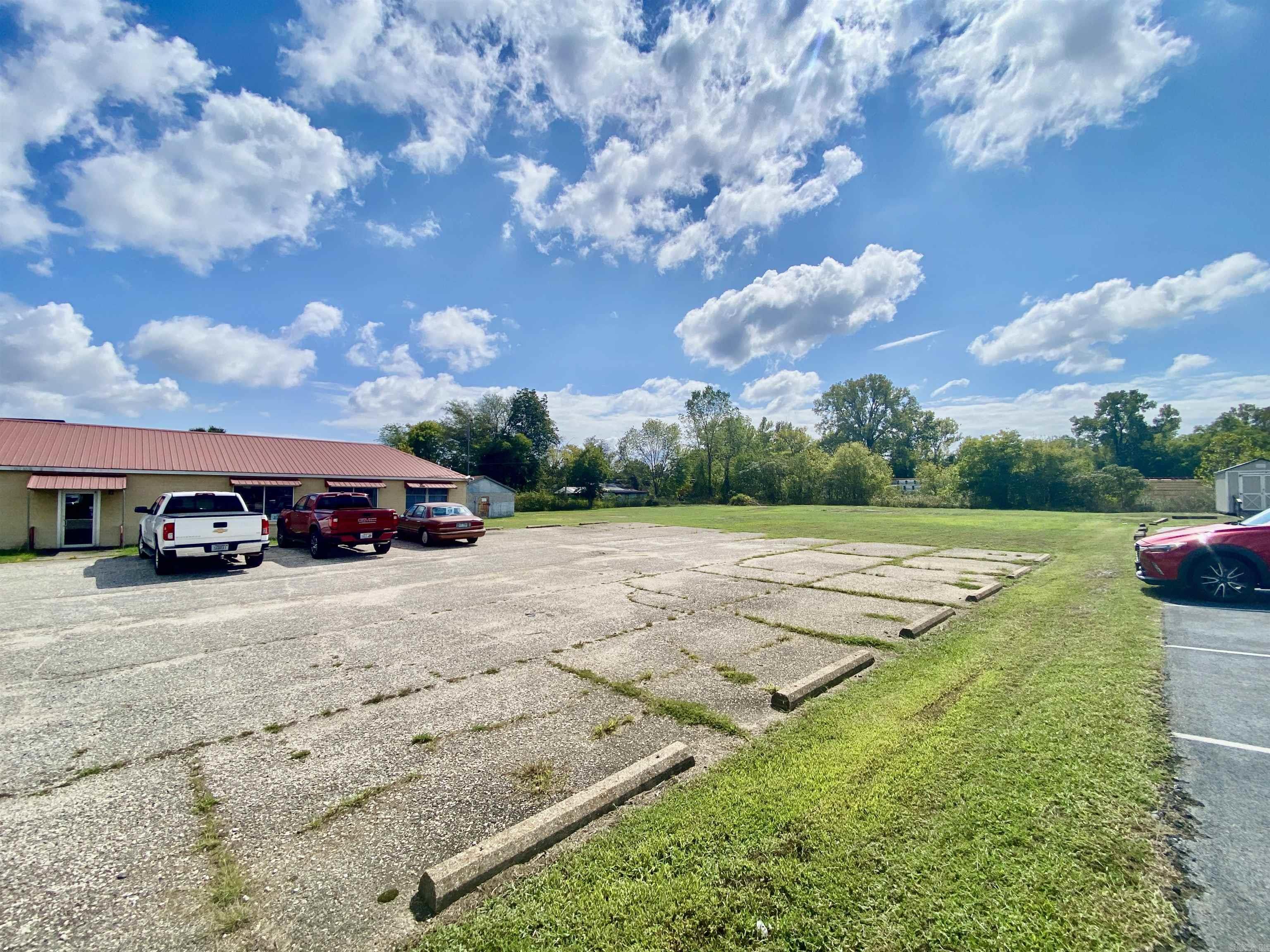 104 N Main  Malvern, AR