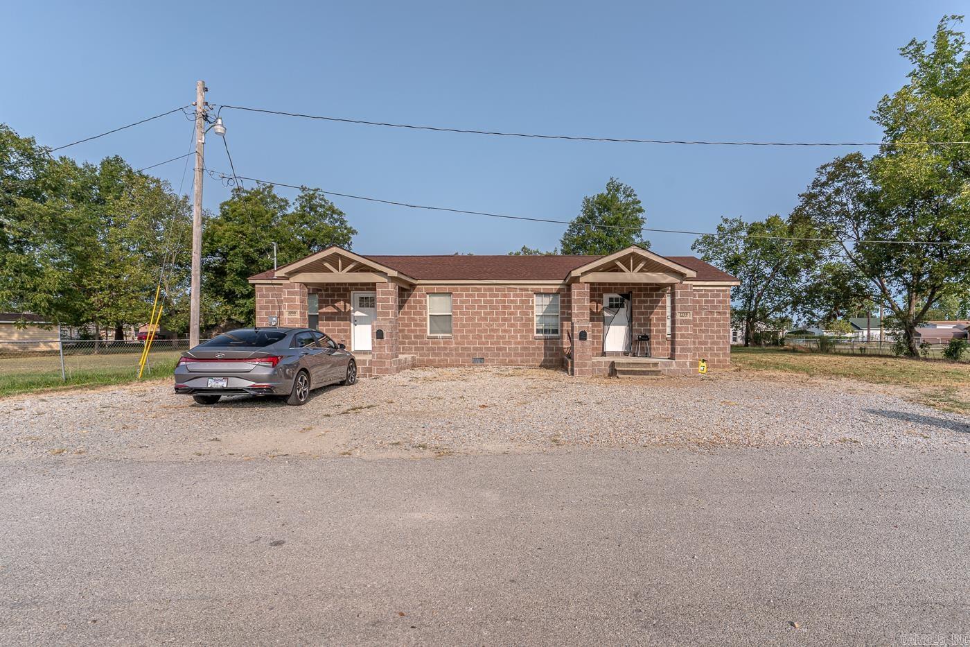 2209  Central  Jonesboro, AR