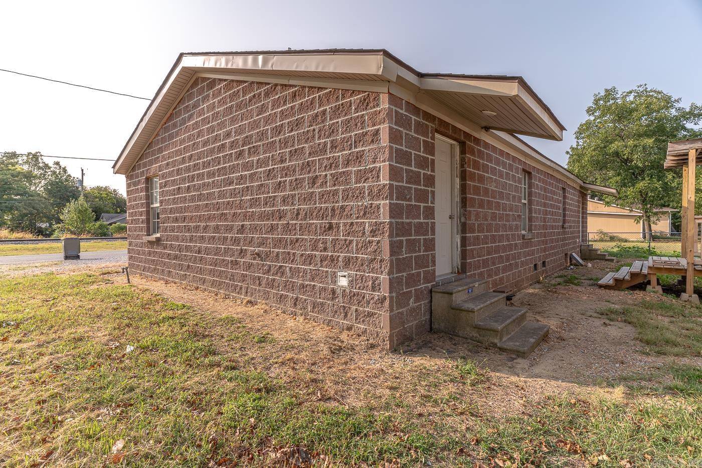2209  Central  Jonesboro, AR